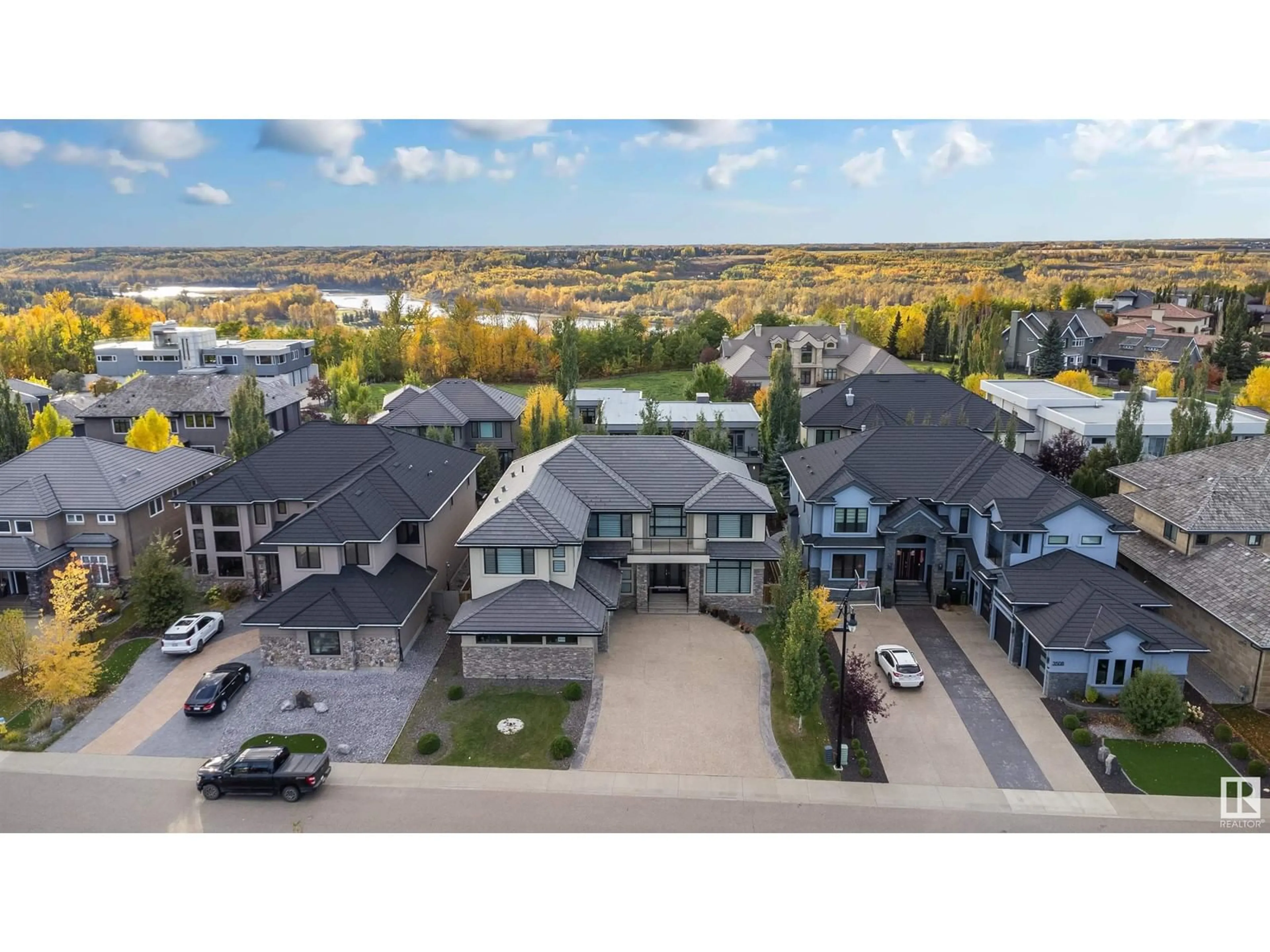 A pic from outside/outdoor area/front of a property/back of a property/a pic from drone, unknown for 3510 WATSON PT, Edmonton Alberta T6W0P3