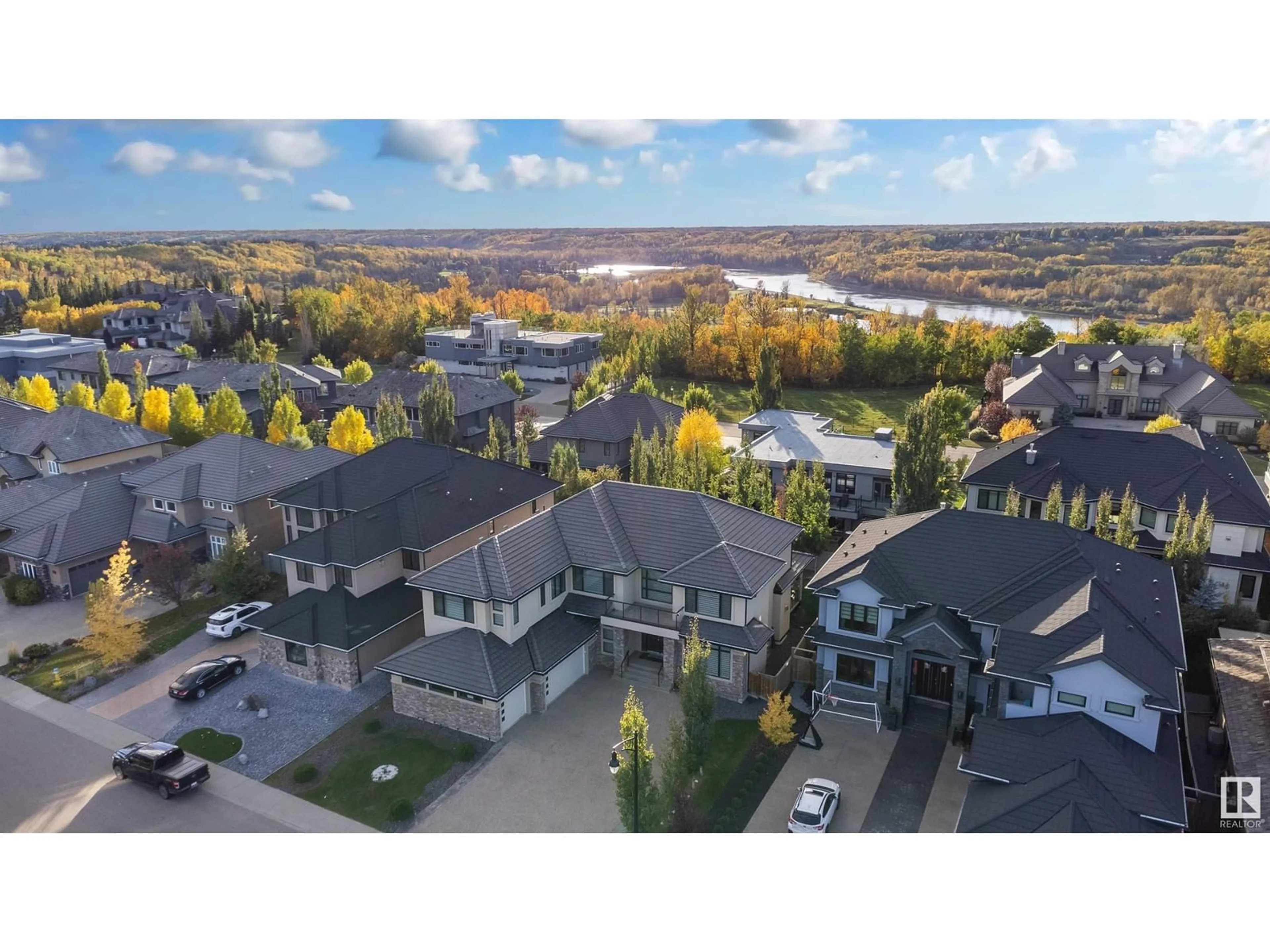A pic from outside/outdoor area/front of a property/back of a property/a pic from drone, mountain view for 3510 WATSON PT, Edmonton Alberta T6W0P3