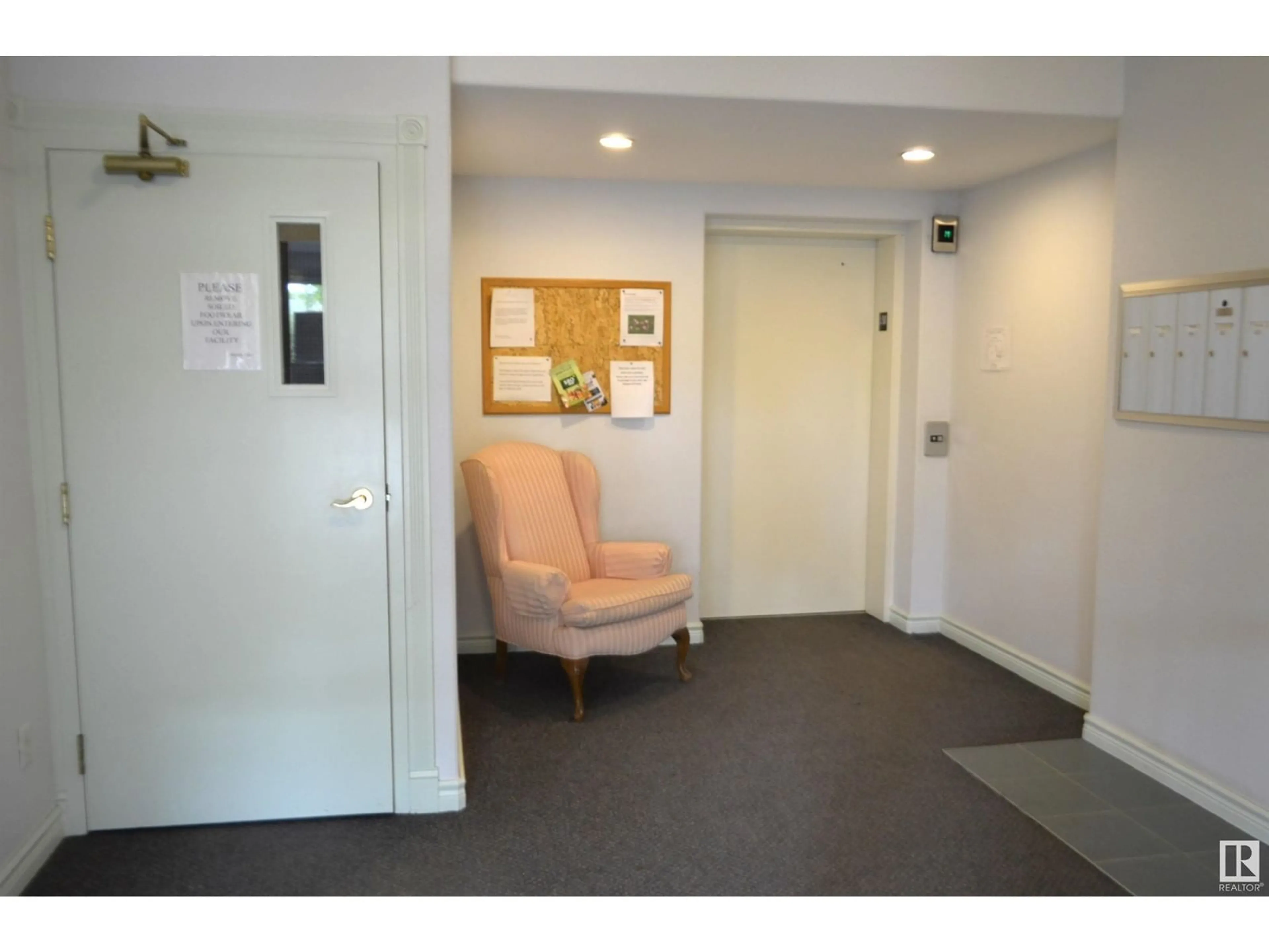 Indoor foyer for #305 - 4910 51 ST, Bonnyville Town Alberta T9N2P8