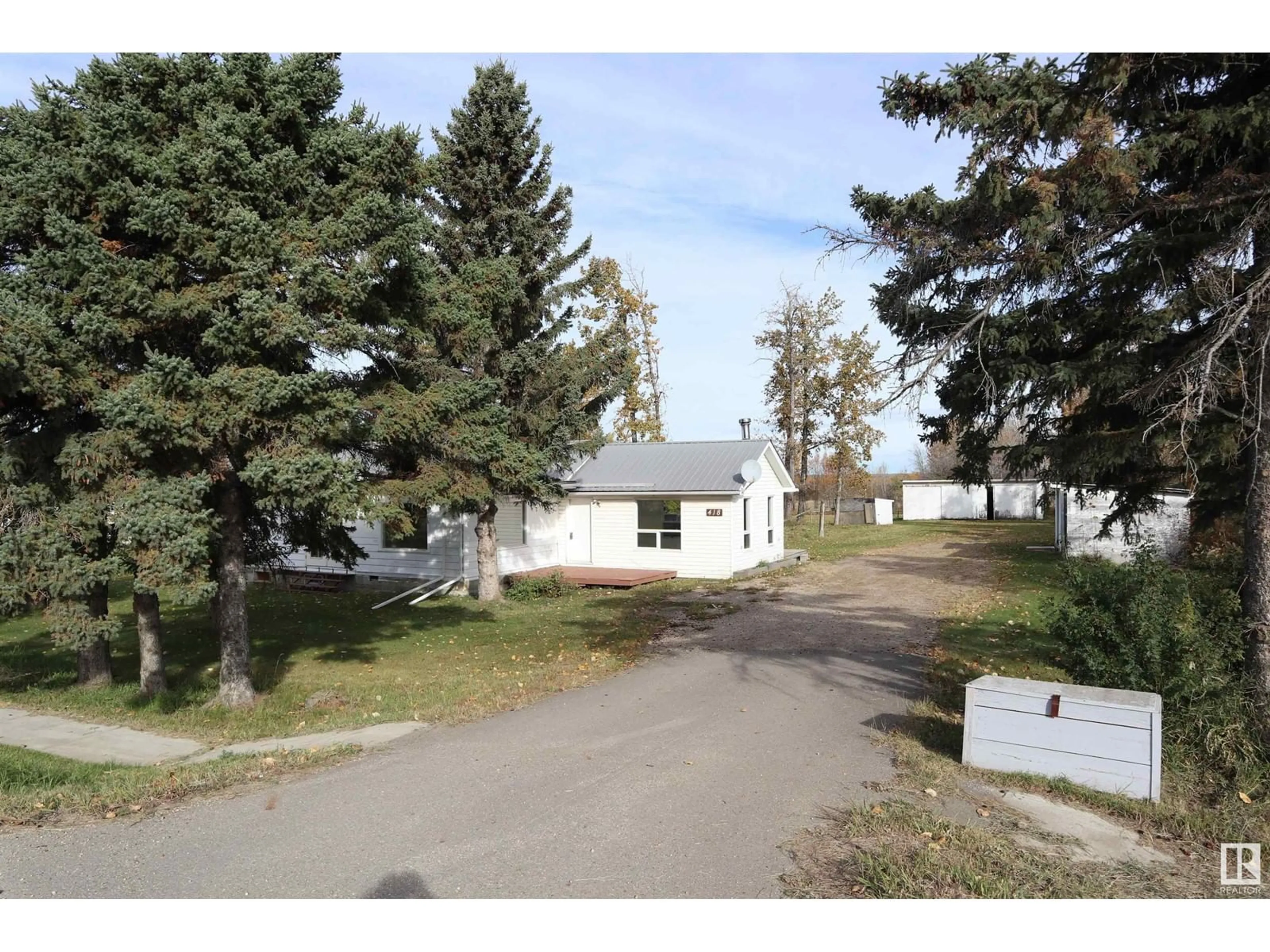 Frontside or backside of a home, the street view for 418 HWY 13 W, Alder Flats Alberta T0C0A0