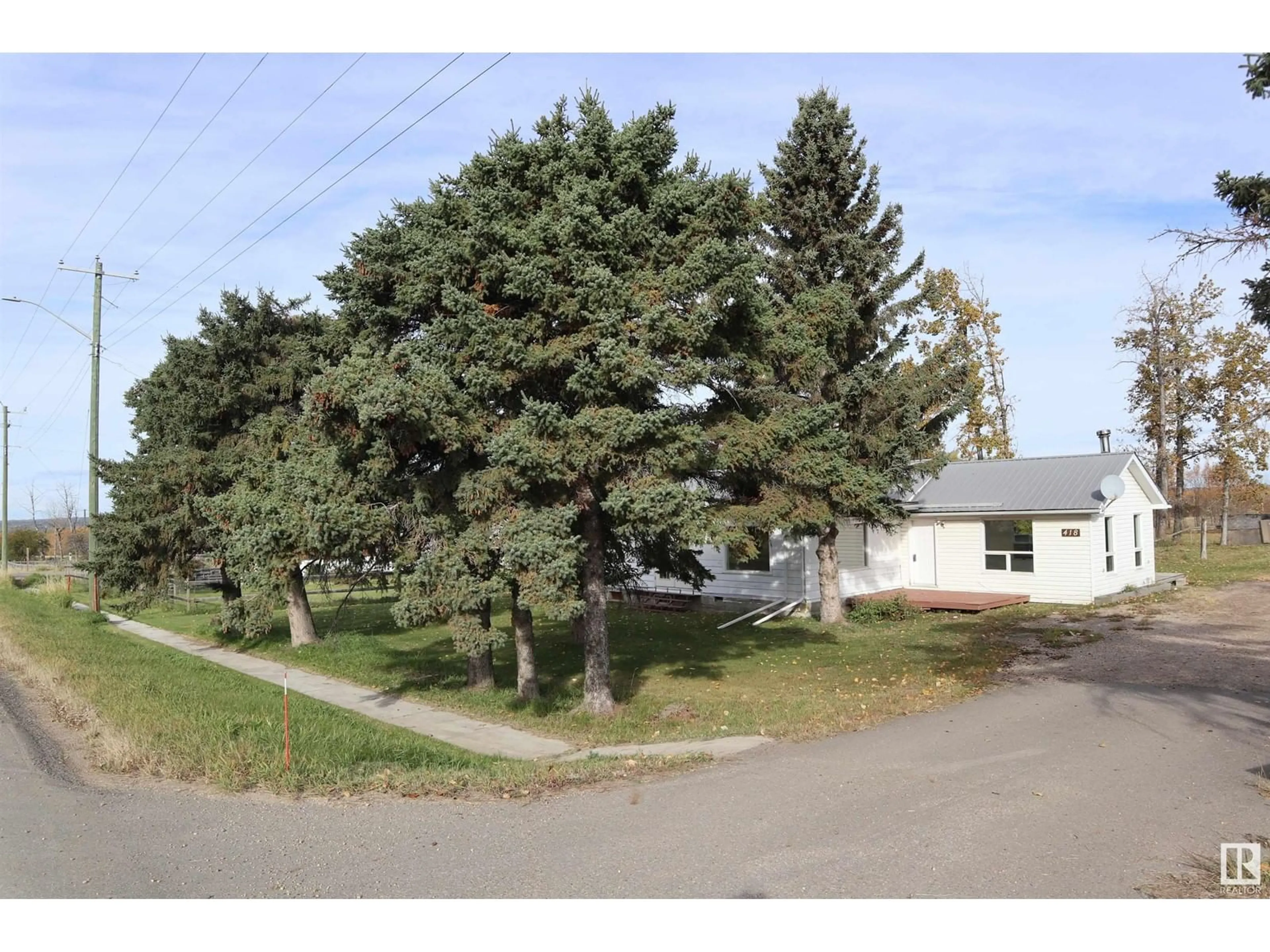 Frontside or backside of a home, the street view for 418 HWY 13 W, Alder Flats Alberta T0C0A0