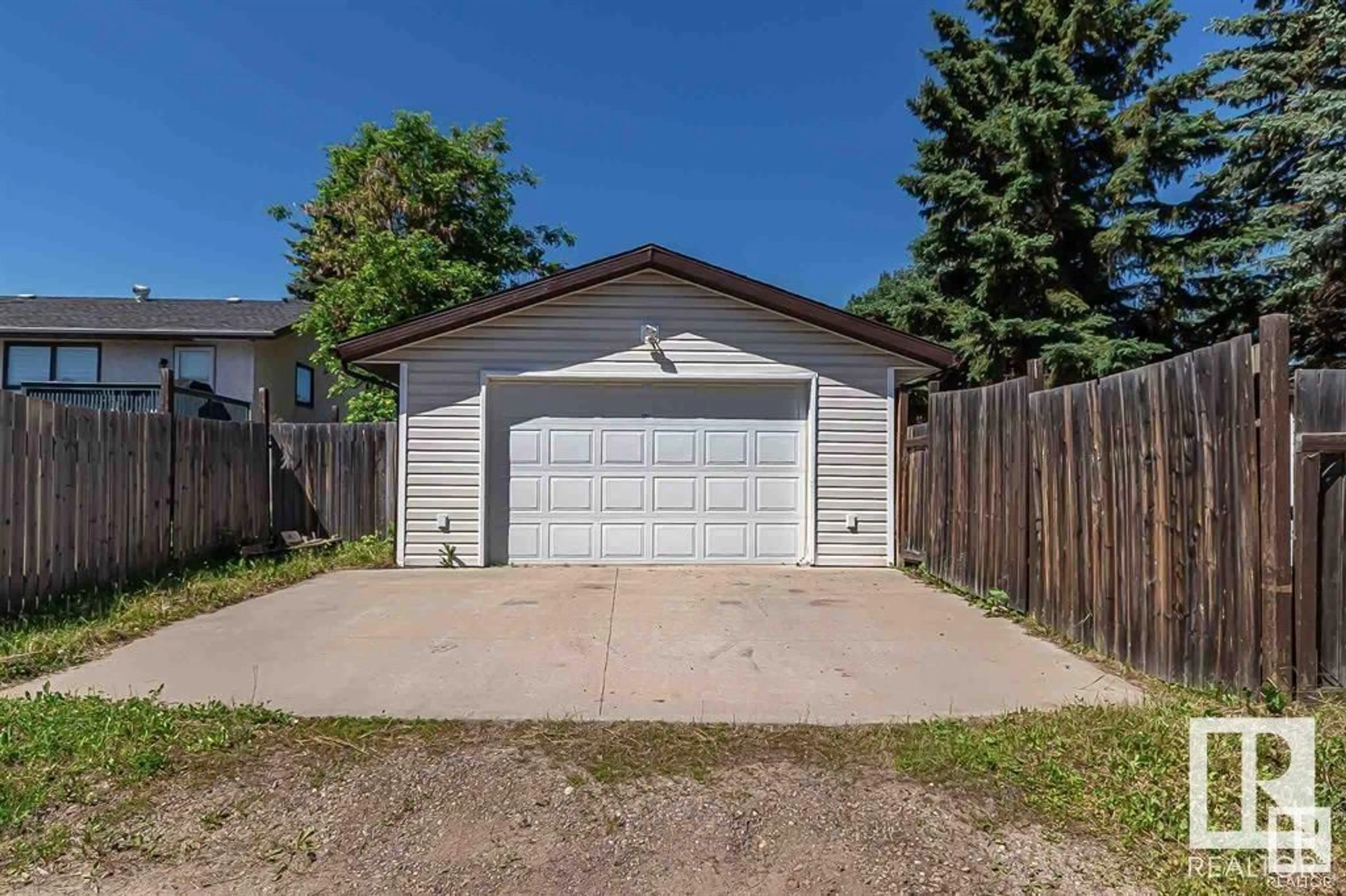 Indoor garage, cement floor for 218 20 ST, Cold Lake Alberta T9M1E2