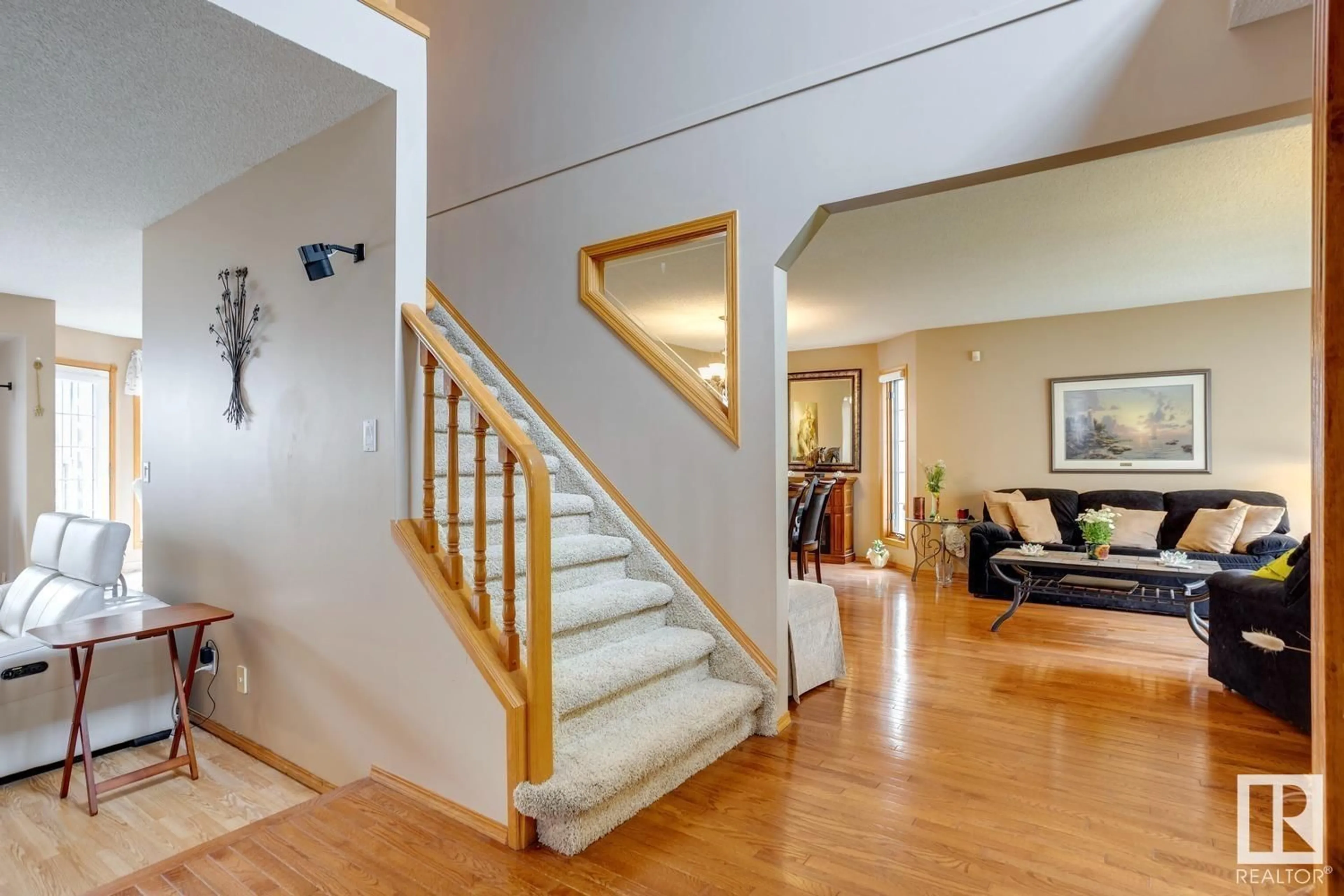 Indoor foyer, wood floors for 95 NOTTINGHAM RD, Sherwood Park Alberta T8A5M5