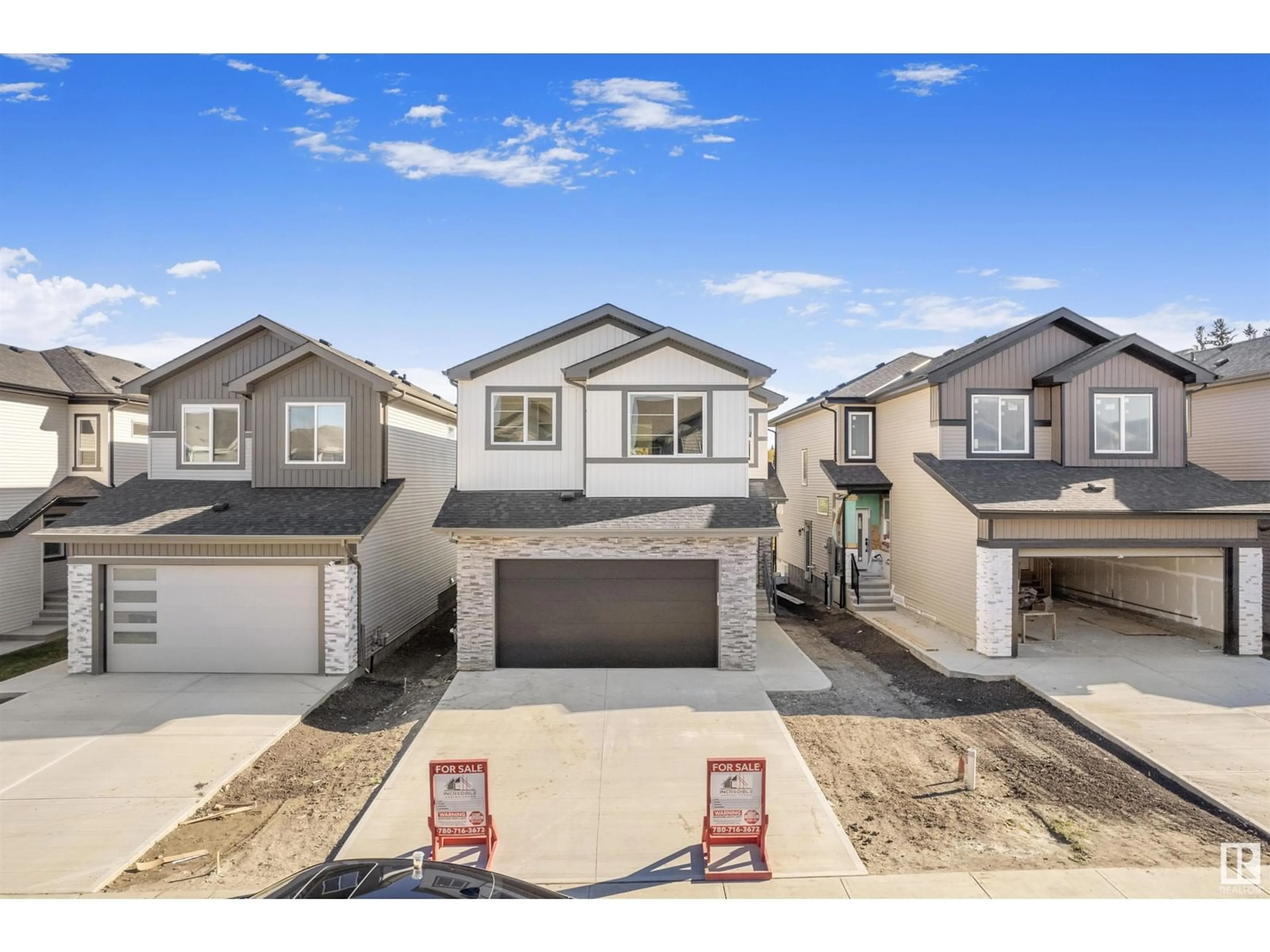 Frontside or backside of a home, the street view for 14 MEADOWBROOK WY, Spruce Grove Alberta T7X0W2