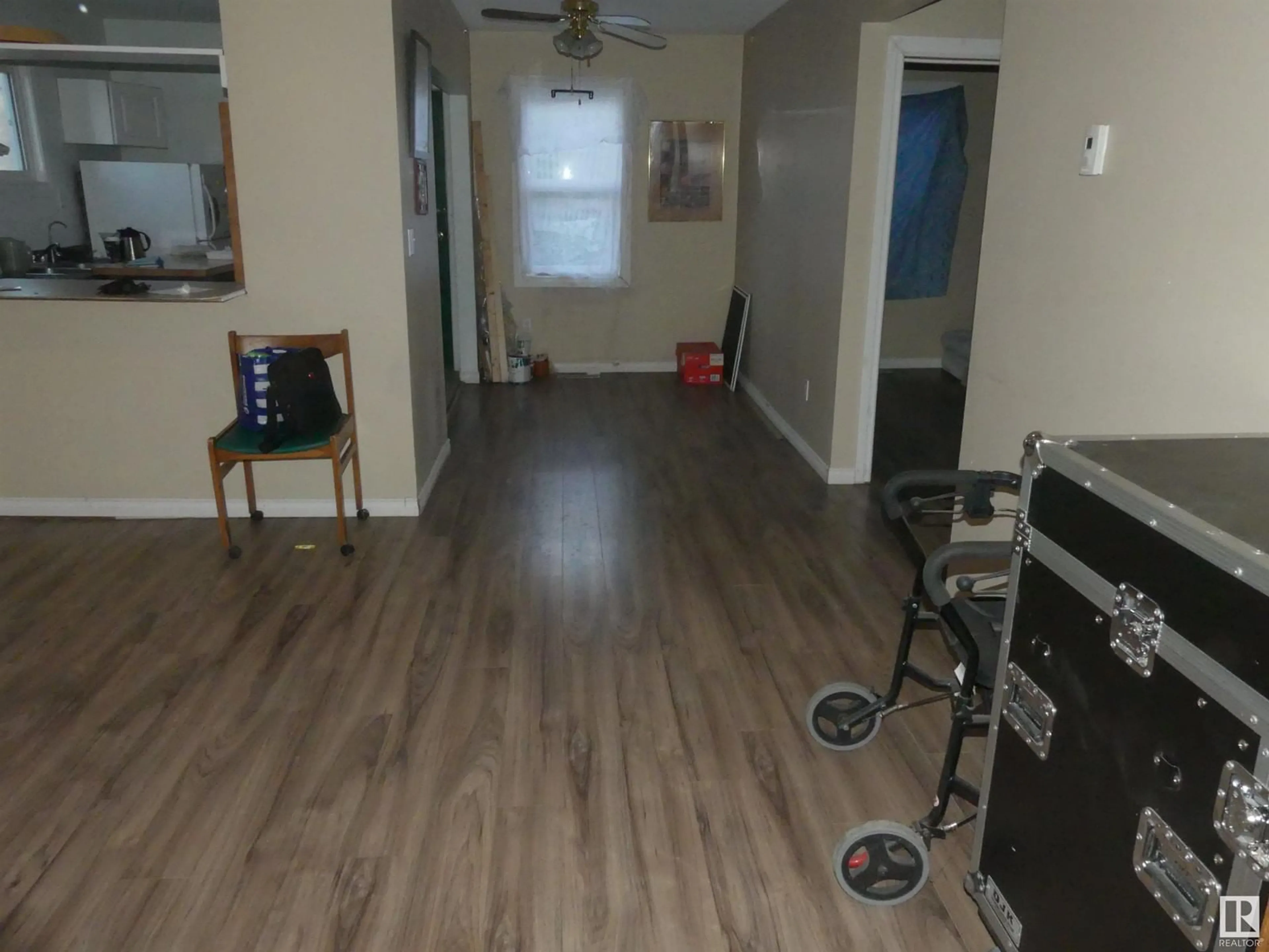 A pic of a room, not visible floor for 10894 98 ST NW NW, Edmonton Alberta T5H2P5