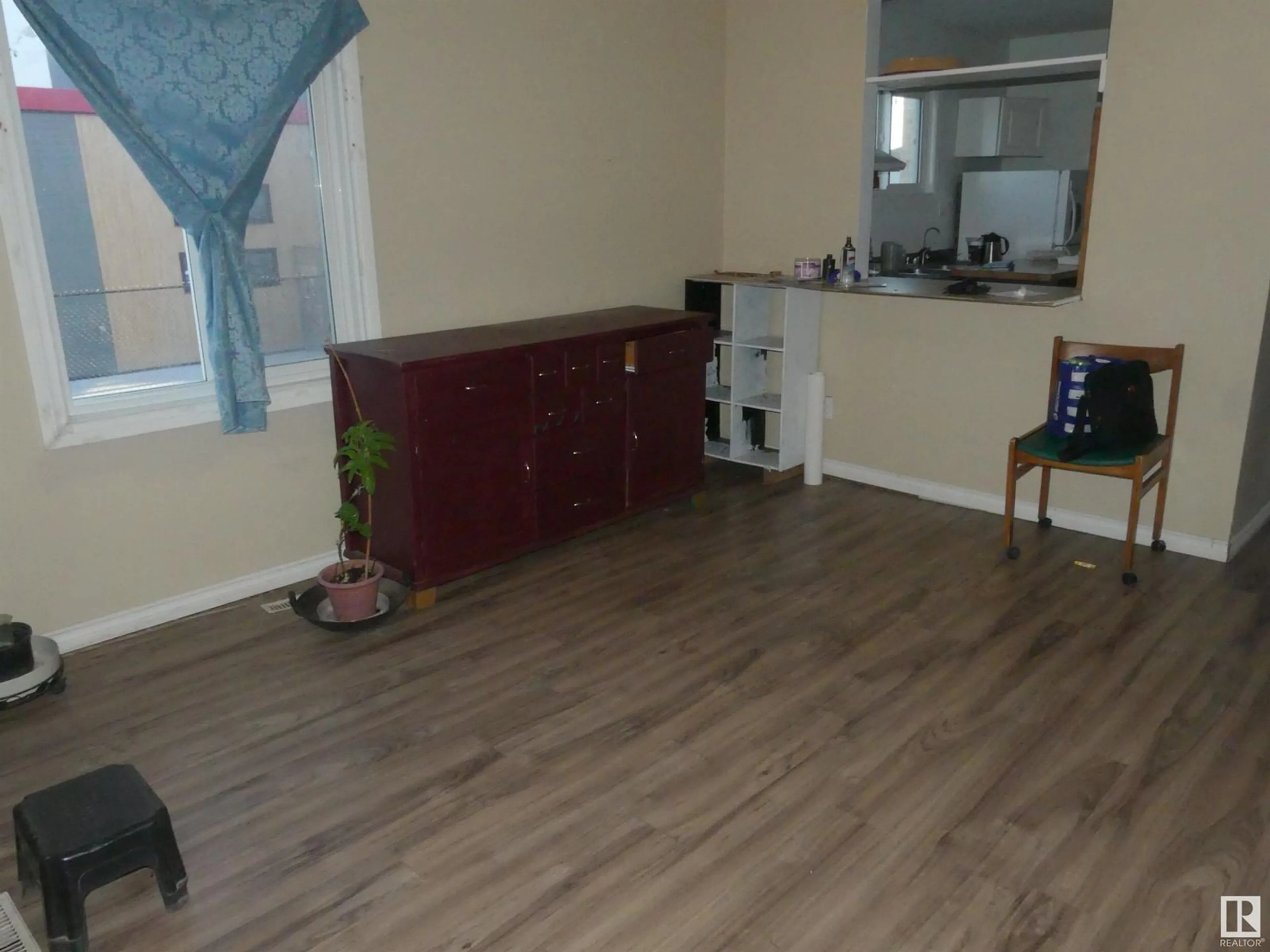 A pic of a room, not visible floor for 10894 98 ST NW NW, Edmonton Alberta T5H2P5