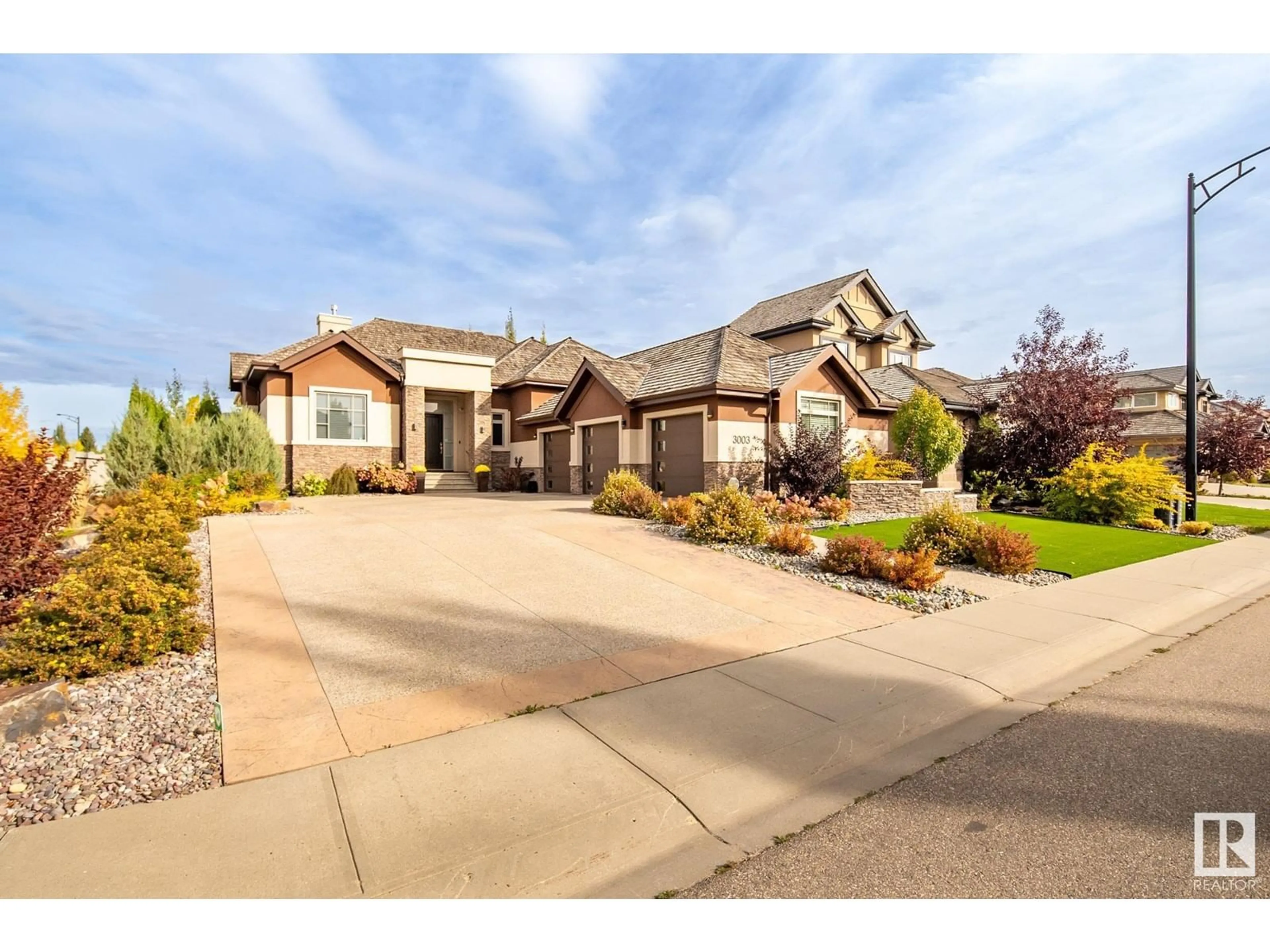 Frontside or backside of a home, the street view for 3003 WATSON LANDING LD SW, Edmonton Alberta T6W2G4