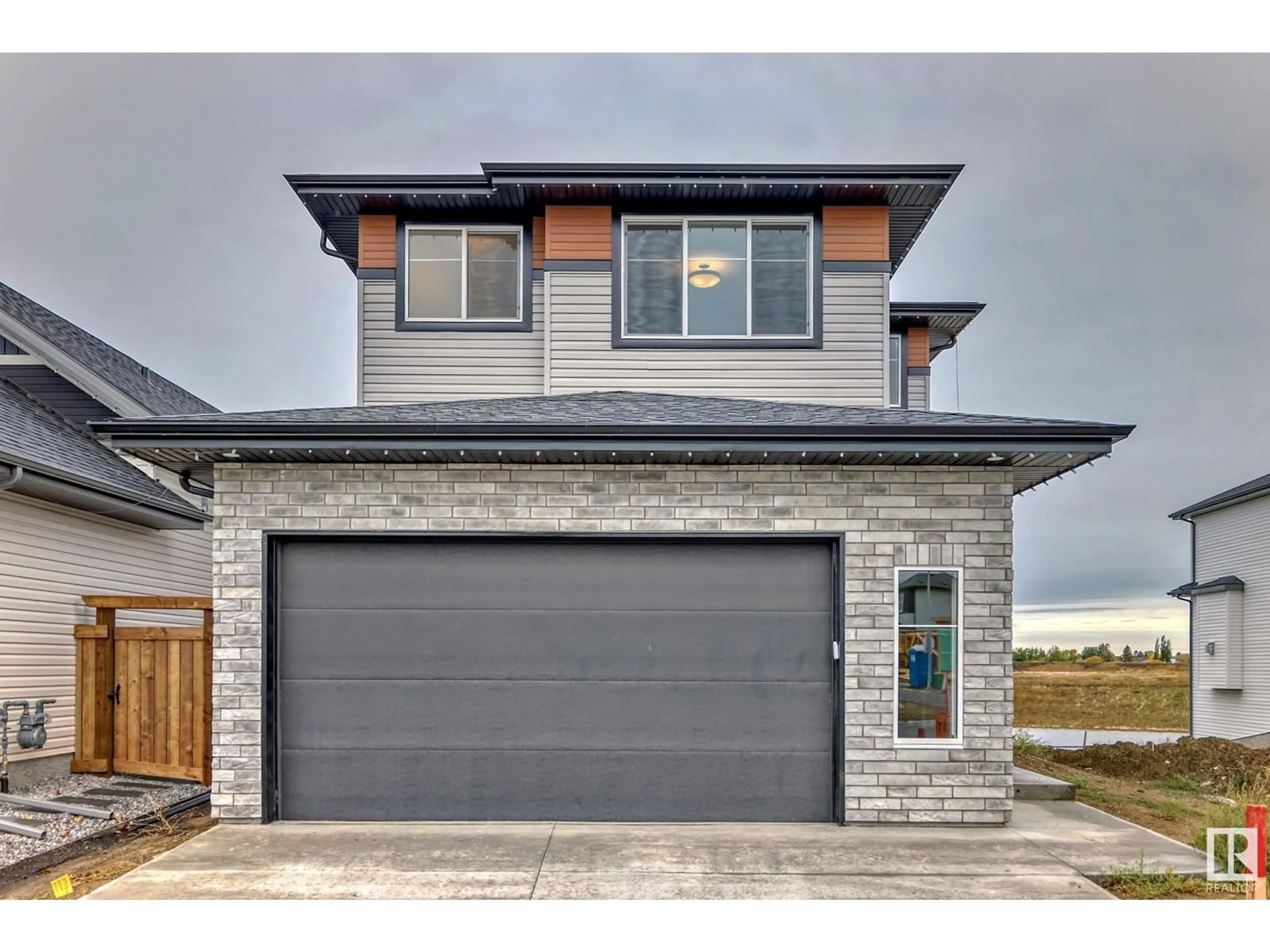 Frontside or backside of a home, the street view for 10214 92A AV, Morinville Alberta T8R2R4