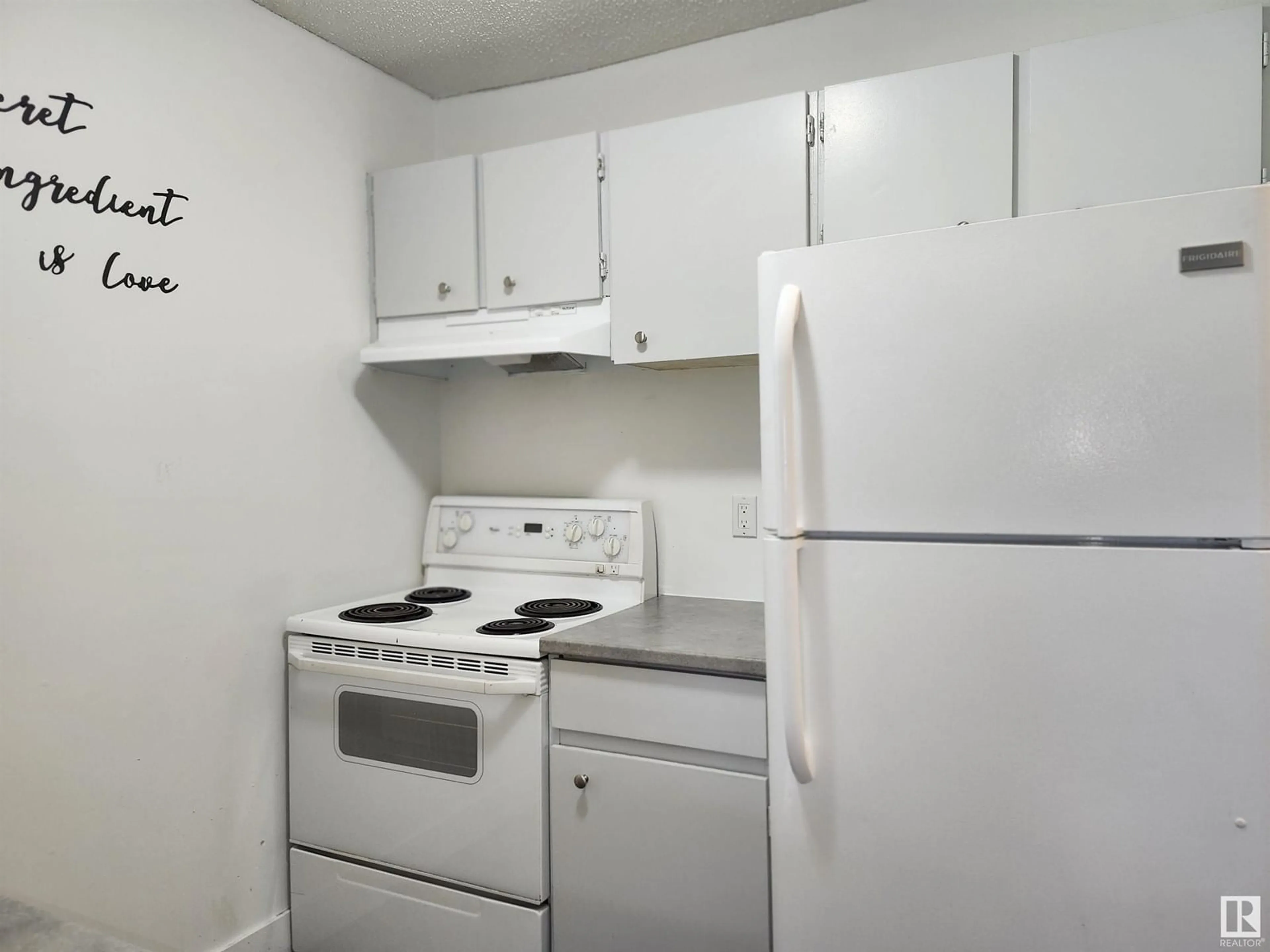 Standard kitchen, unknown floor, cottage for #410 12914 64 ST NW, Edmonton Alberta T5A0Y1