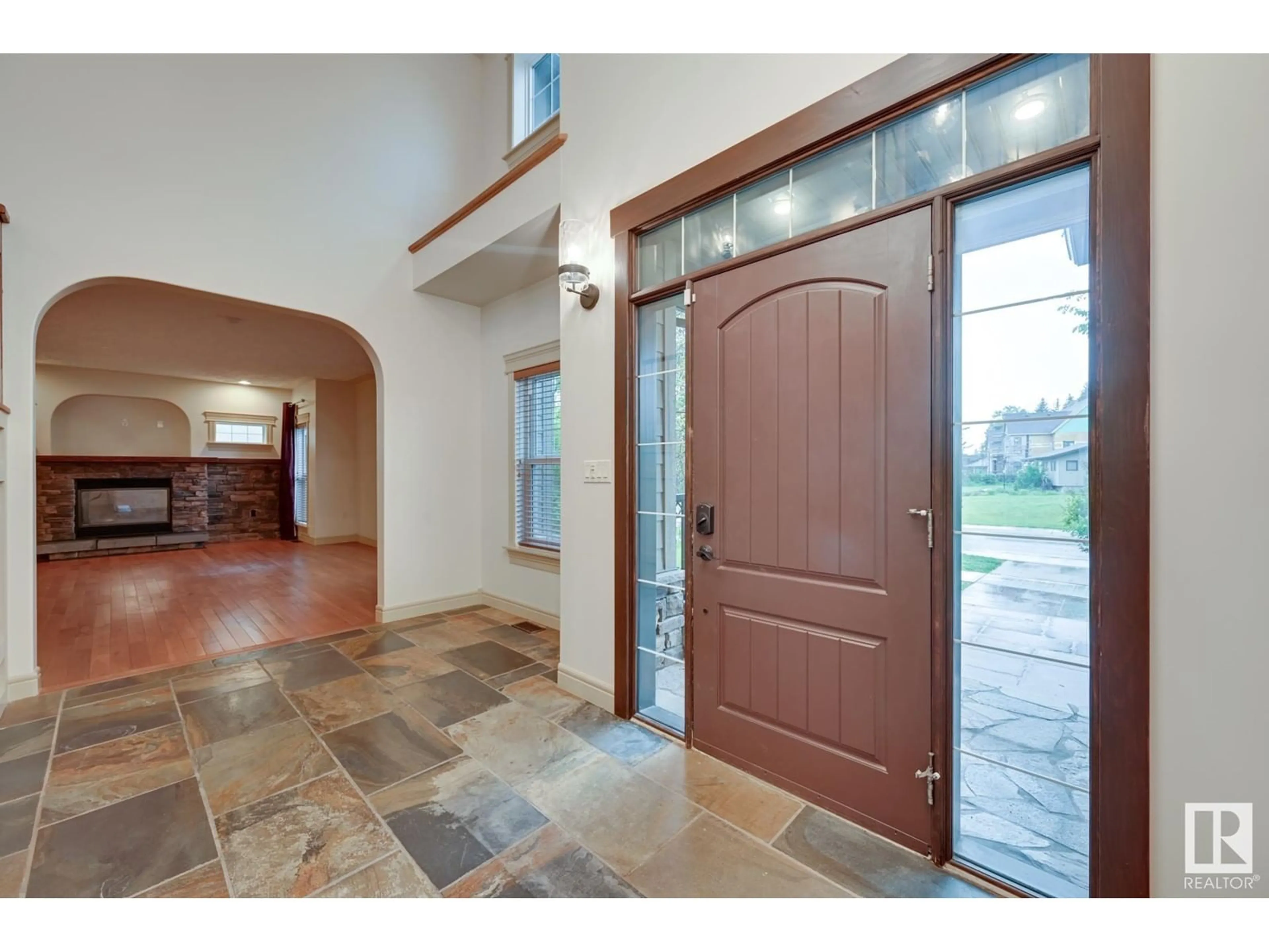 Indoor entryway, wood floors for 9607 141 ST NW, Edmonton Alberta T5N2M5