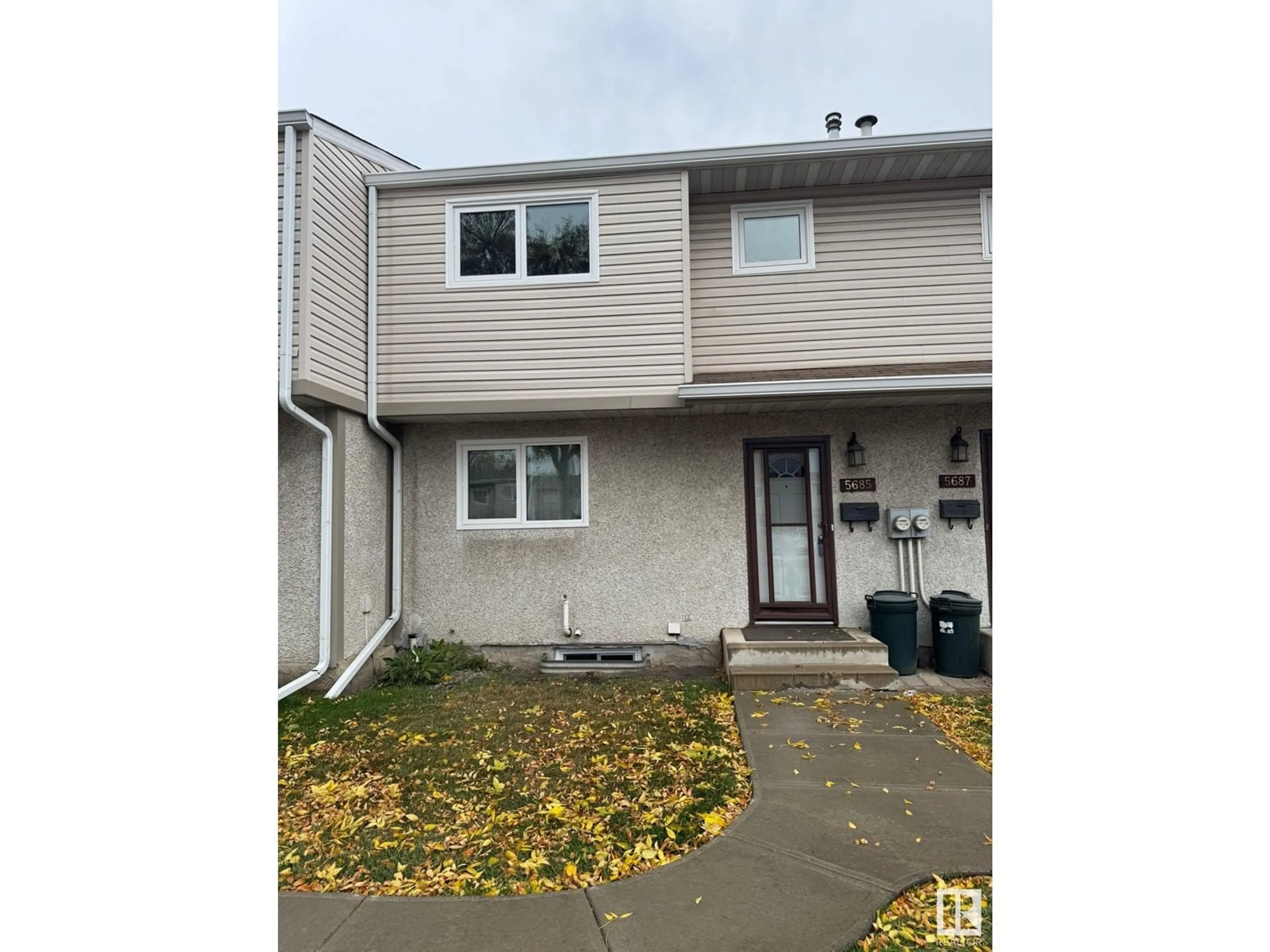 A pic from exterior of the house or condo for 5685 137 AV NW, Edmonton Alberta T2H2H4