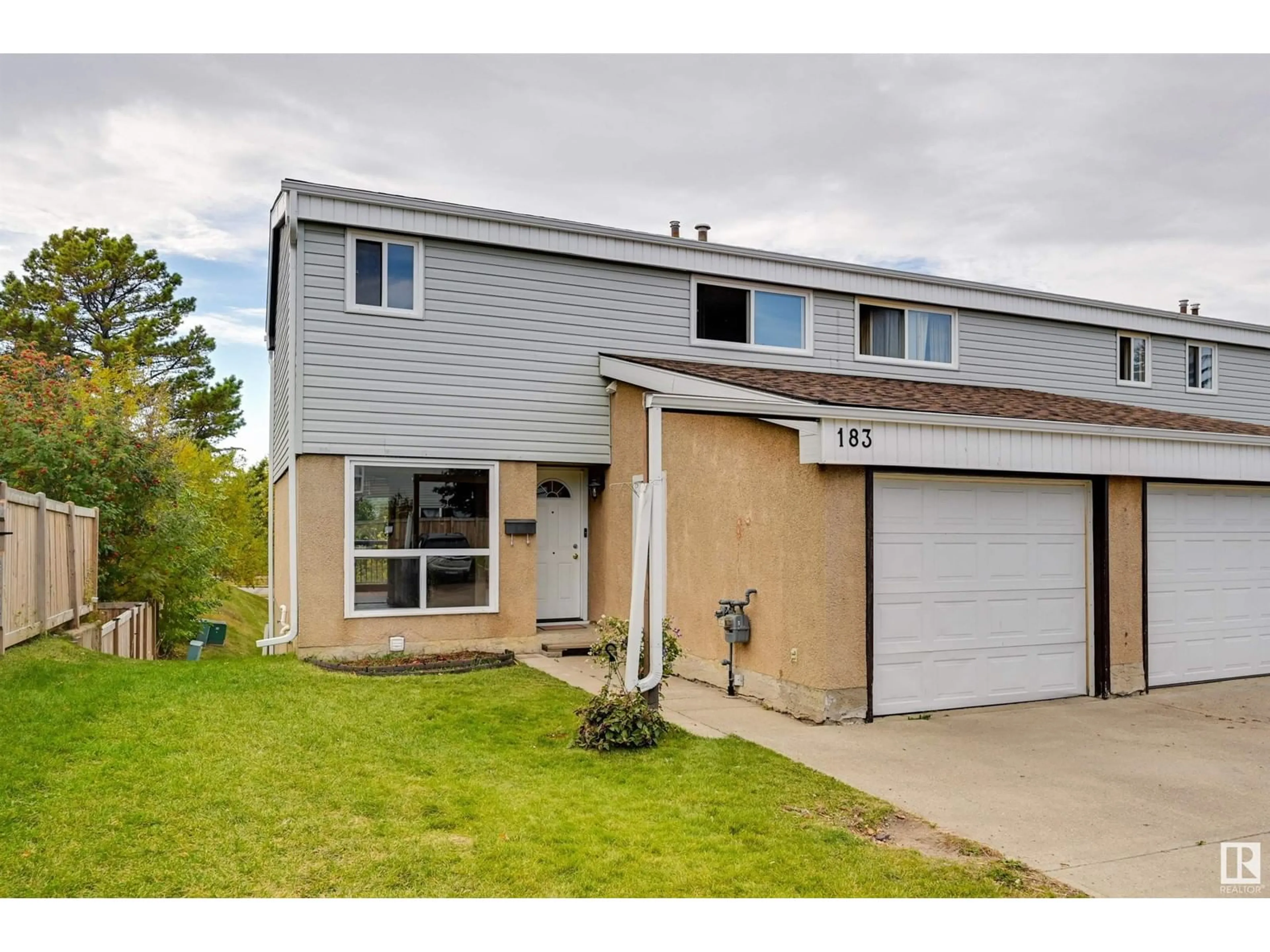 A pic from exterior of the house or condo for 183 GRANDIN VG, St. Albert Alberta T8N2J3