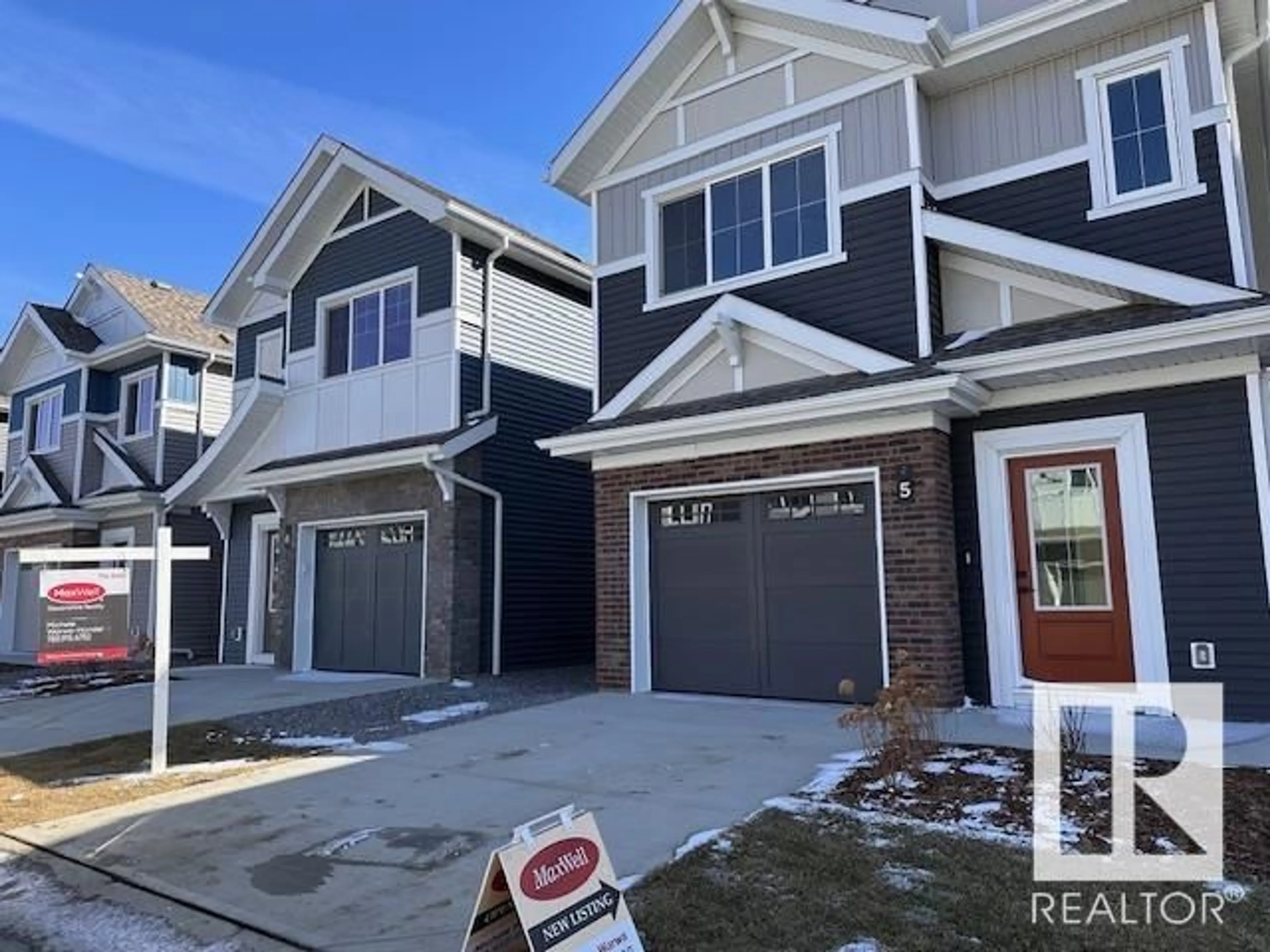 A pic from exterior of the house or condo for #5 13119 209 ST NW NW, Edmonton Alberta T5S0R4