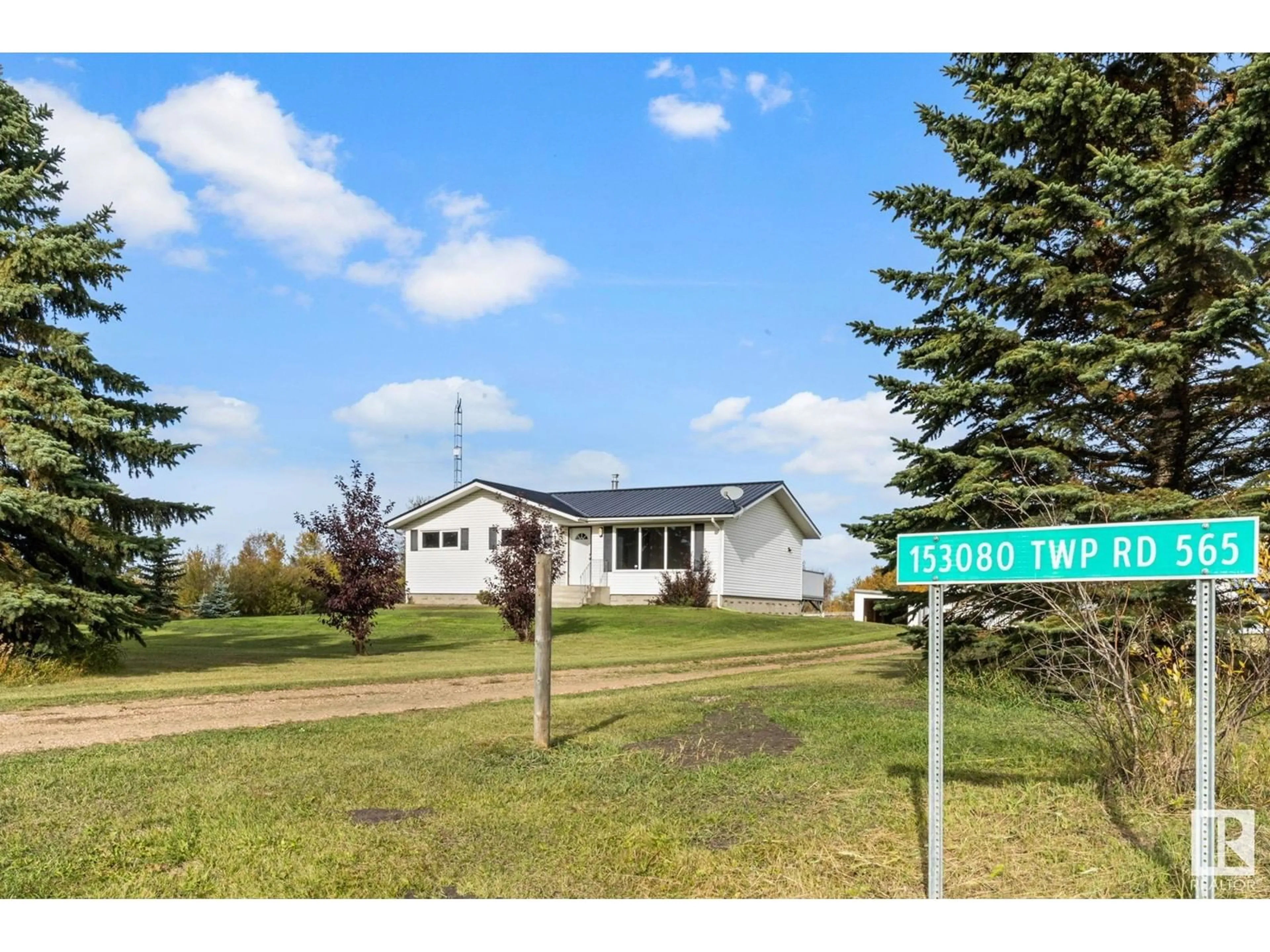 A pic from exterior of the house or condo for 153080 TWP RD 565, Rural Two Hills County Alberta T0B4R0