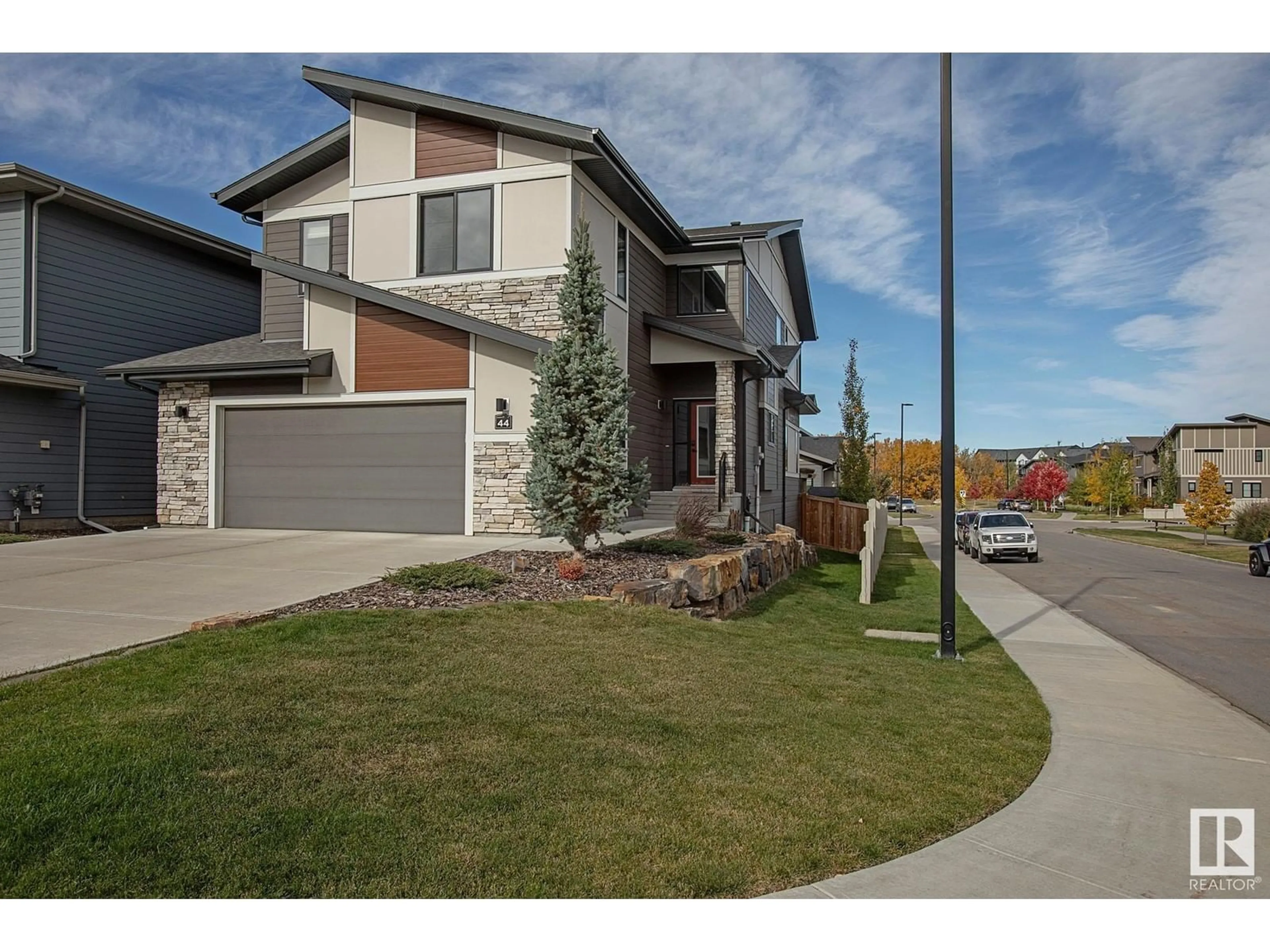 Frontside or backside of a home, the street view for 44 AMESBURY WD, Sherwood Park Alberta T8B0C2