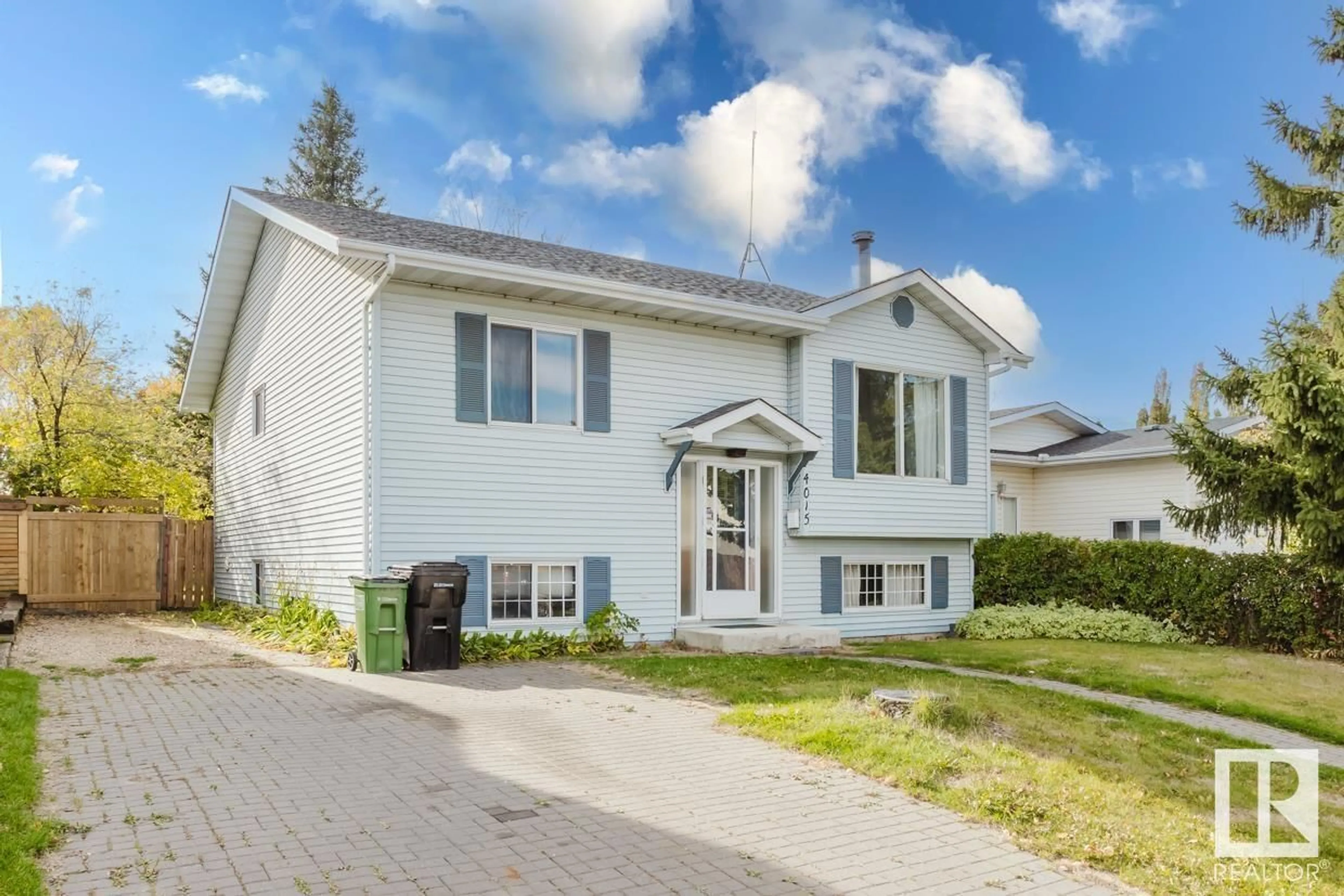 Frontside or backside of a home, cottage for 4015 34A AV NW, Edmonton Alberta T6L3Z3