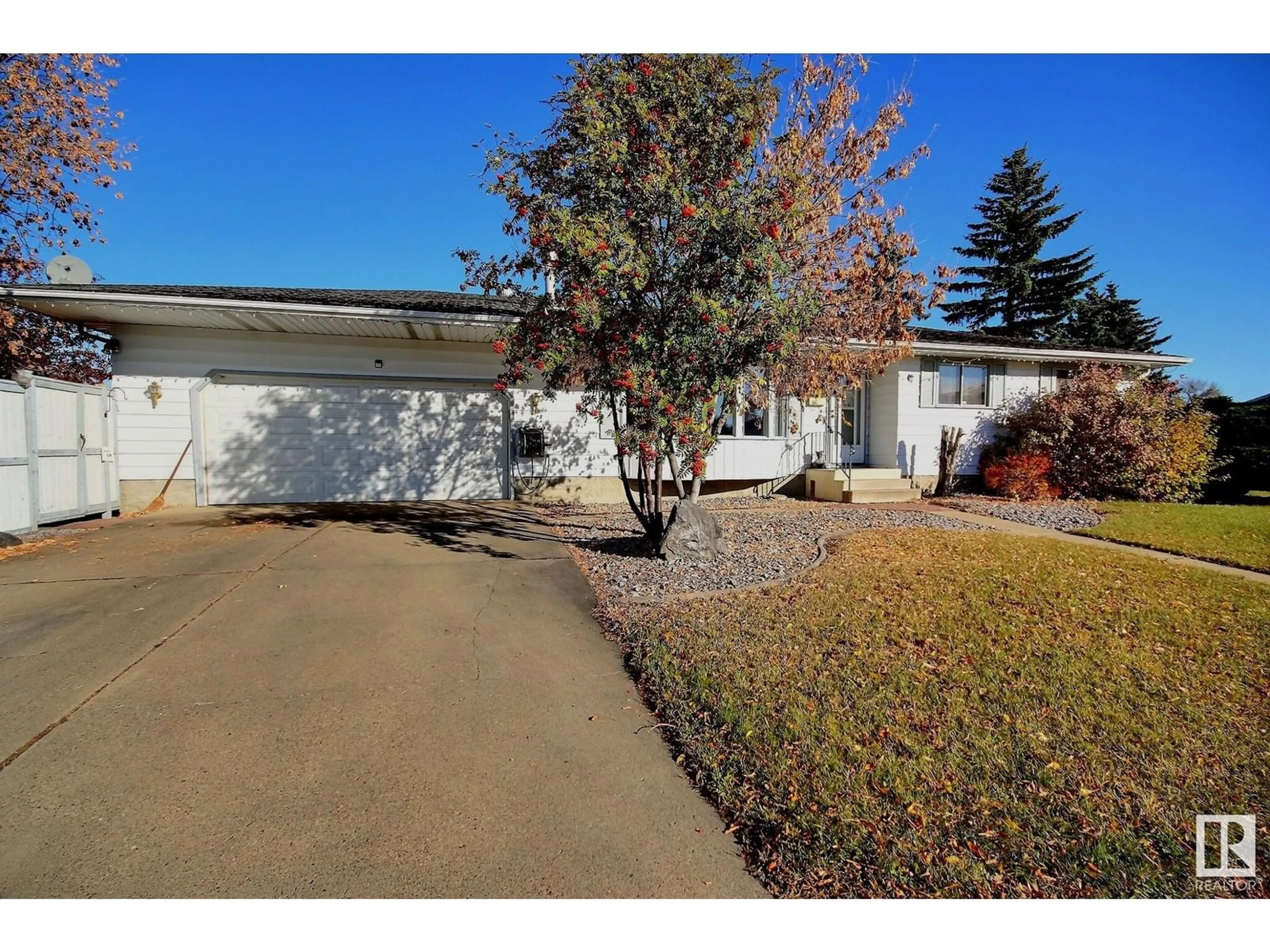 Frontside or backside of a home, the street view for 7004 43 AV NW, Edmonton Alberta T6K0V5