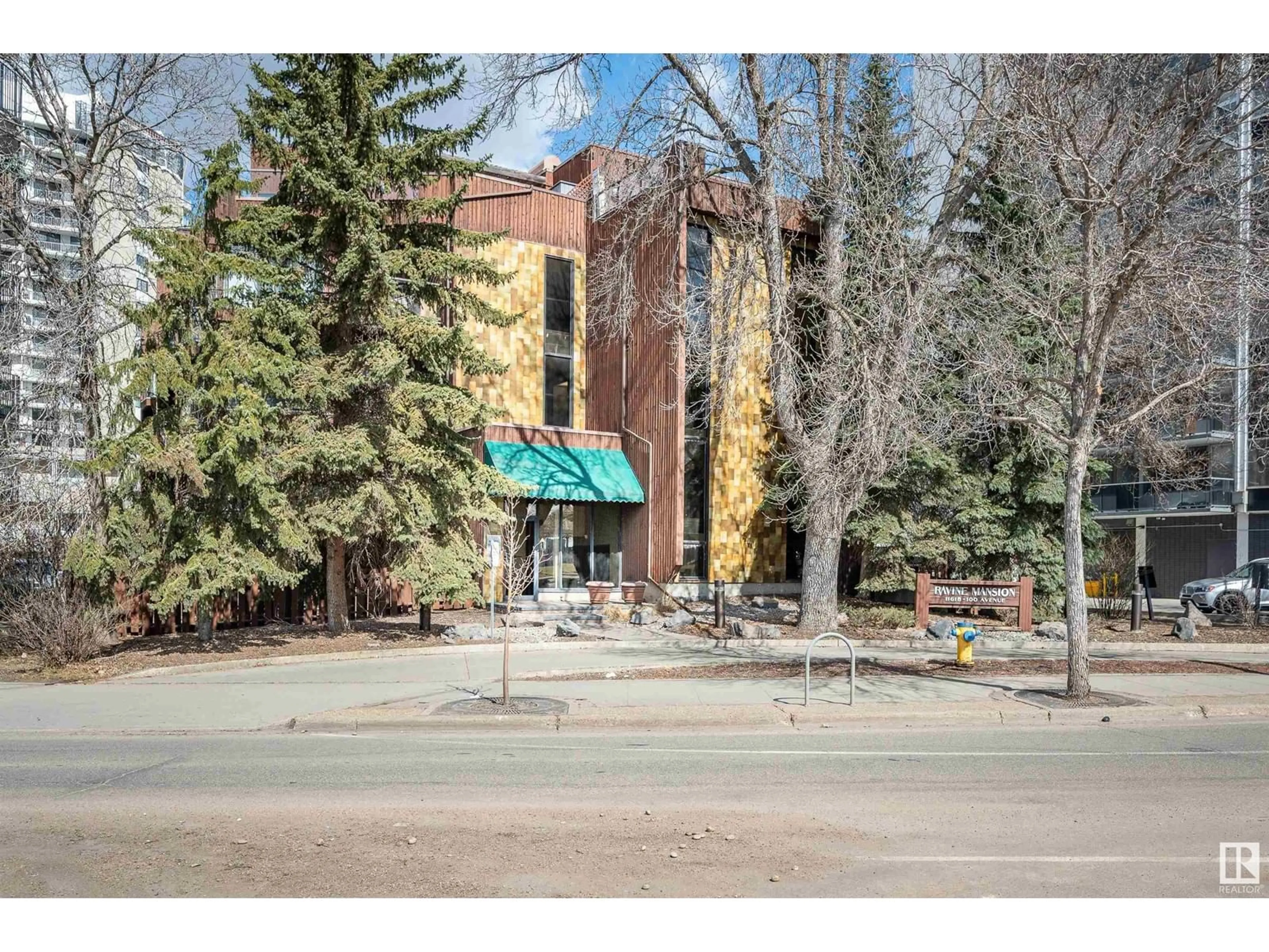 Unknown for #423 - 11618 100 AV, Edmonton Alberta T5K0J9