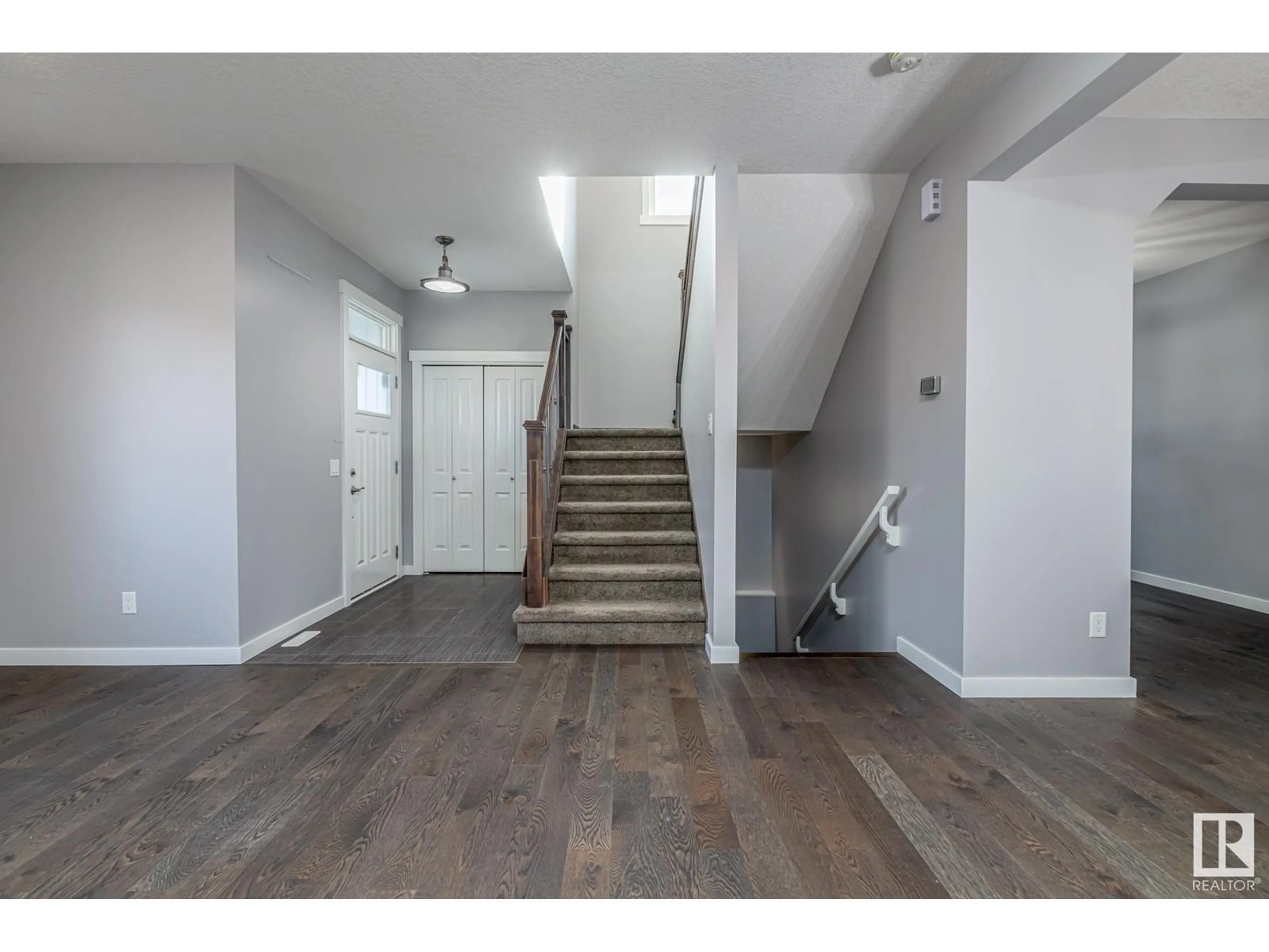 Indoor entryway, wood floors for 5108 CORVETTE ST NW, Edmonton Alberta T5E6T8