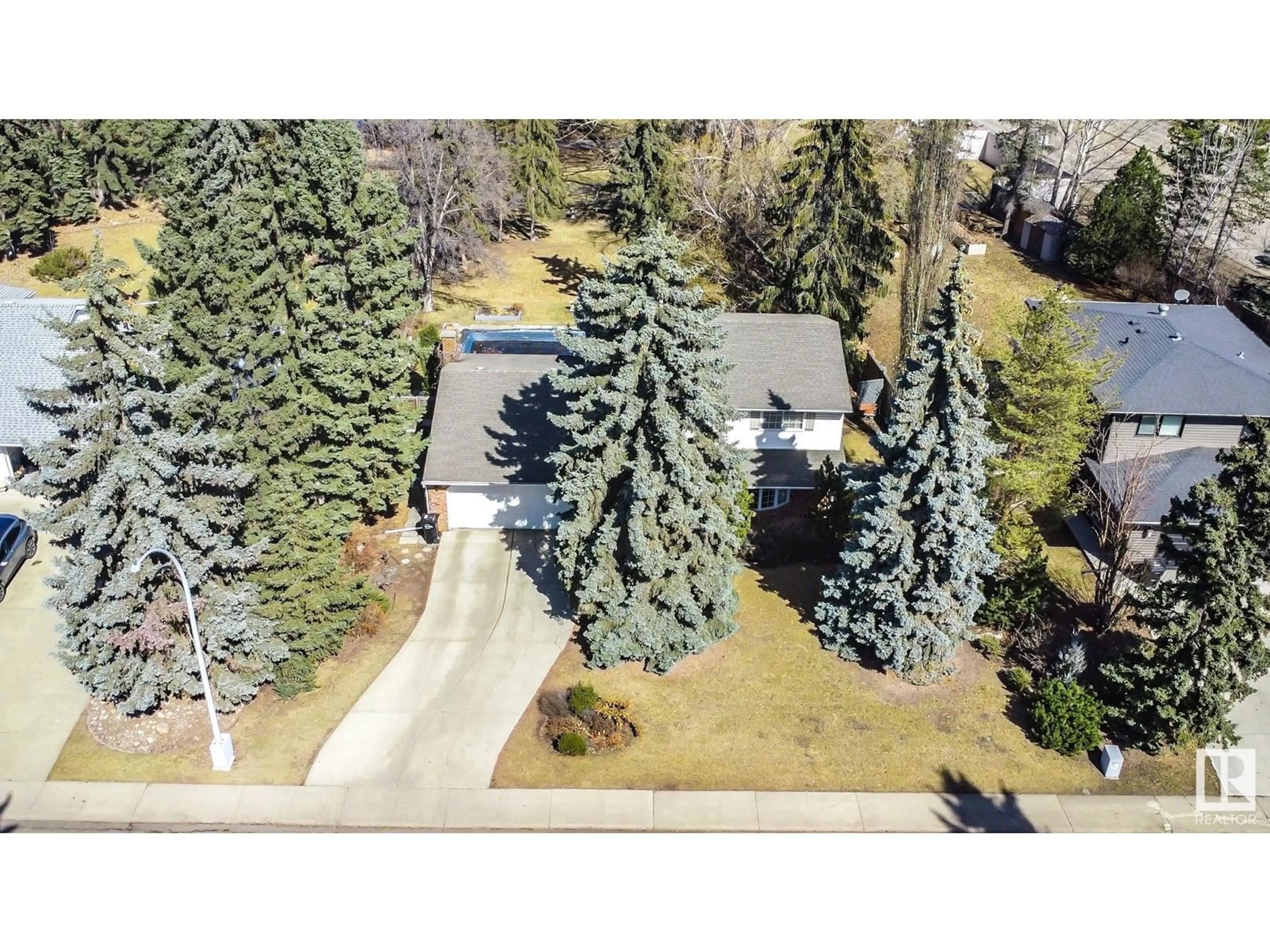 Frontside or backside of a home, the street view for 2A WESTBROOK DR NW, Edmonton Alberta T6J2C9