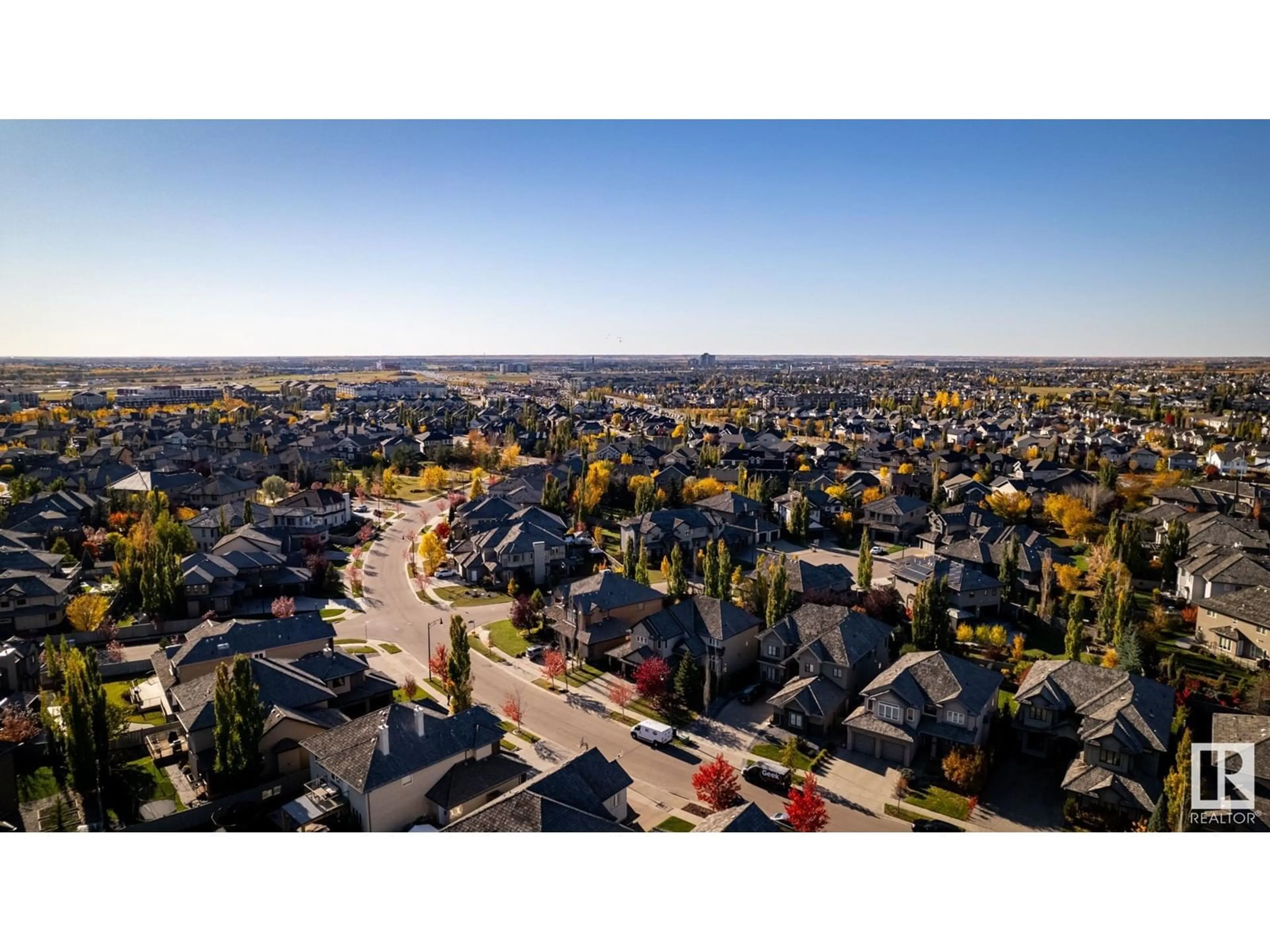 Frontside or backside of a home, the street view for 5052 MCLUHAN RD NW, Edmonton Alberta T6R0J4