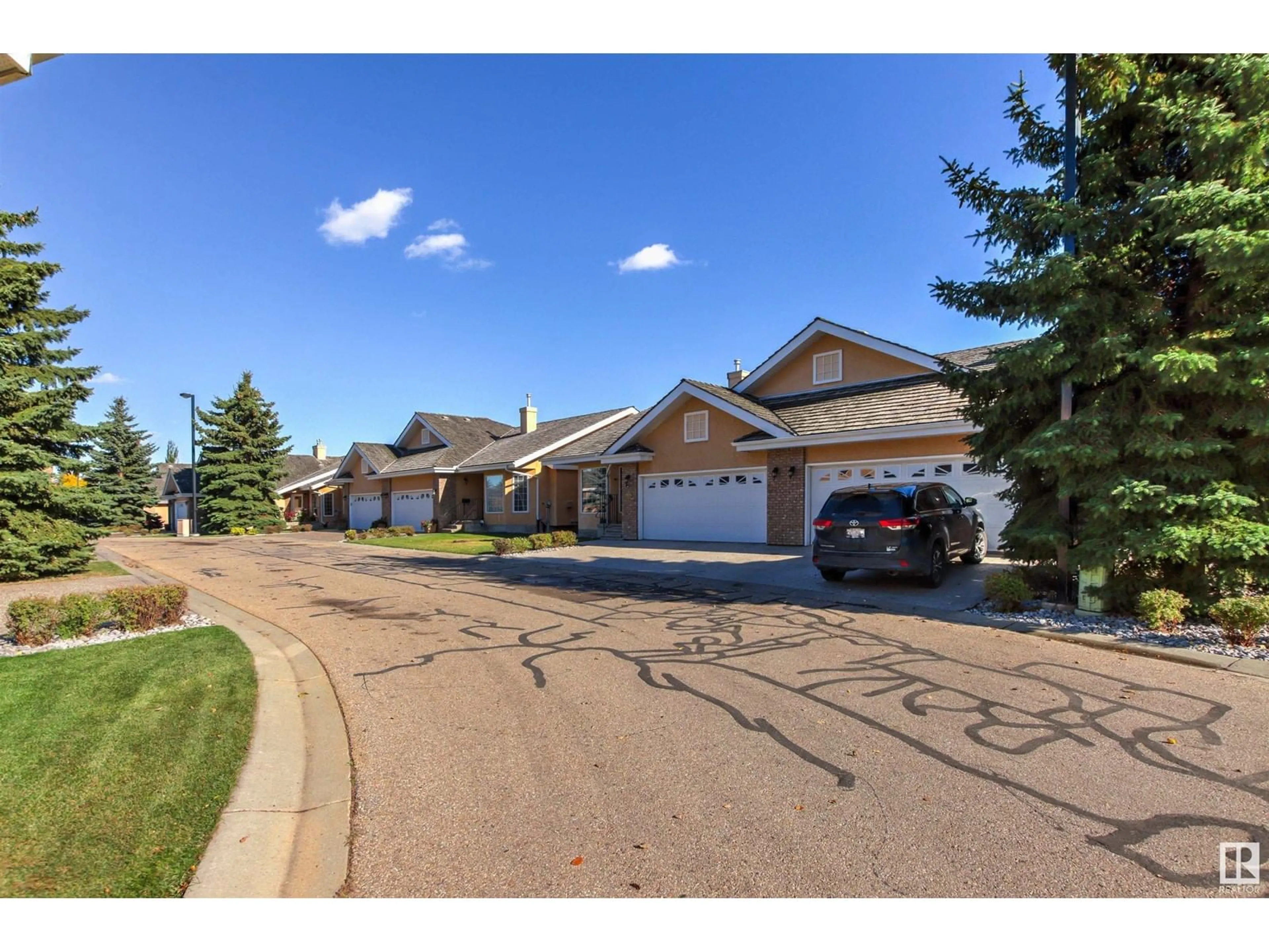 A pic from exterior of the house or condo, the street view for #13 920 119 ST NW, Edmonton Alberta T6J7H1