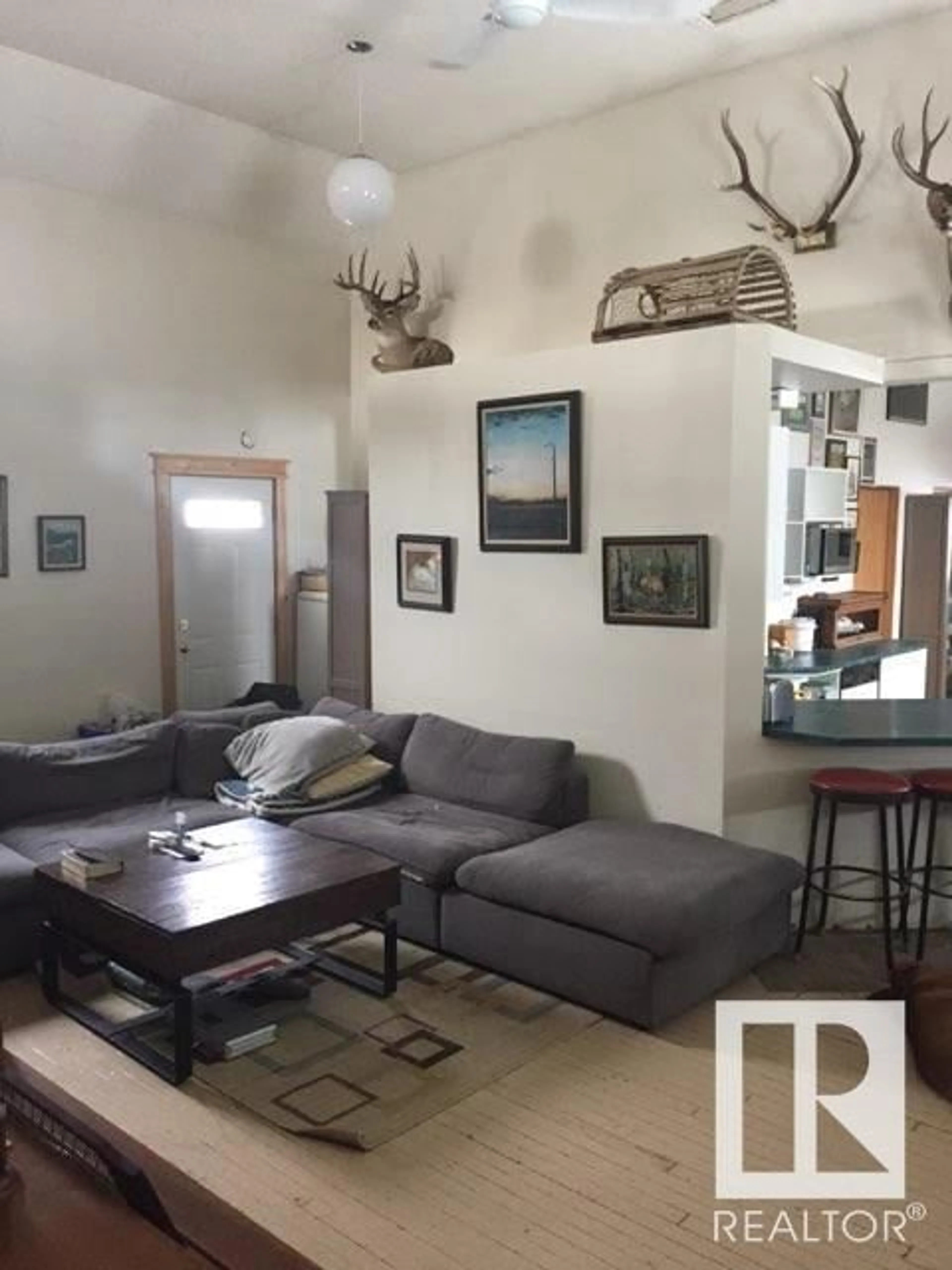 Living room for 4812 52 Ave, Bonnyville Town Alberta T9N2J3