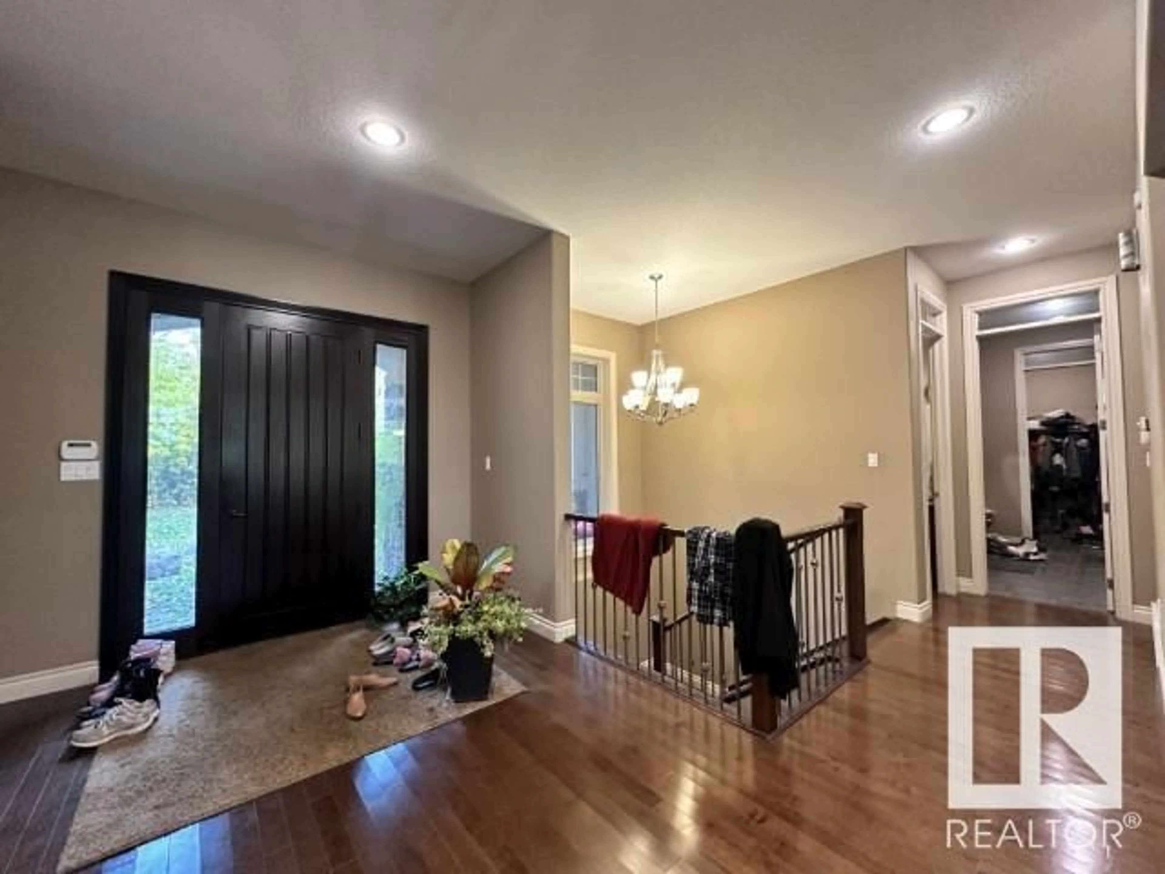 Indoor entryway, wood floors for 921 207 ST SW, Edmonton Alberta T6M2N9