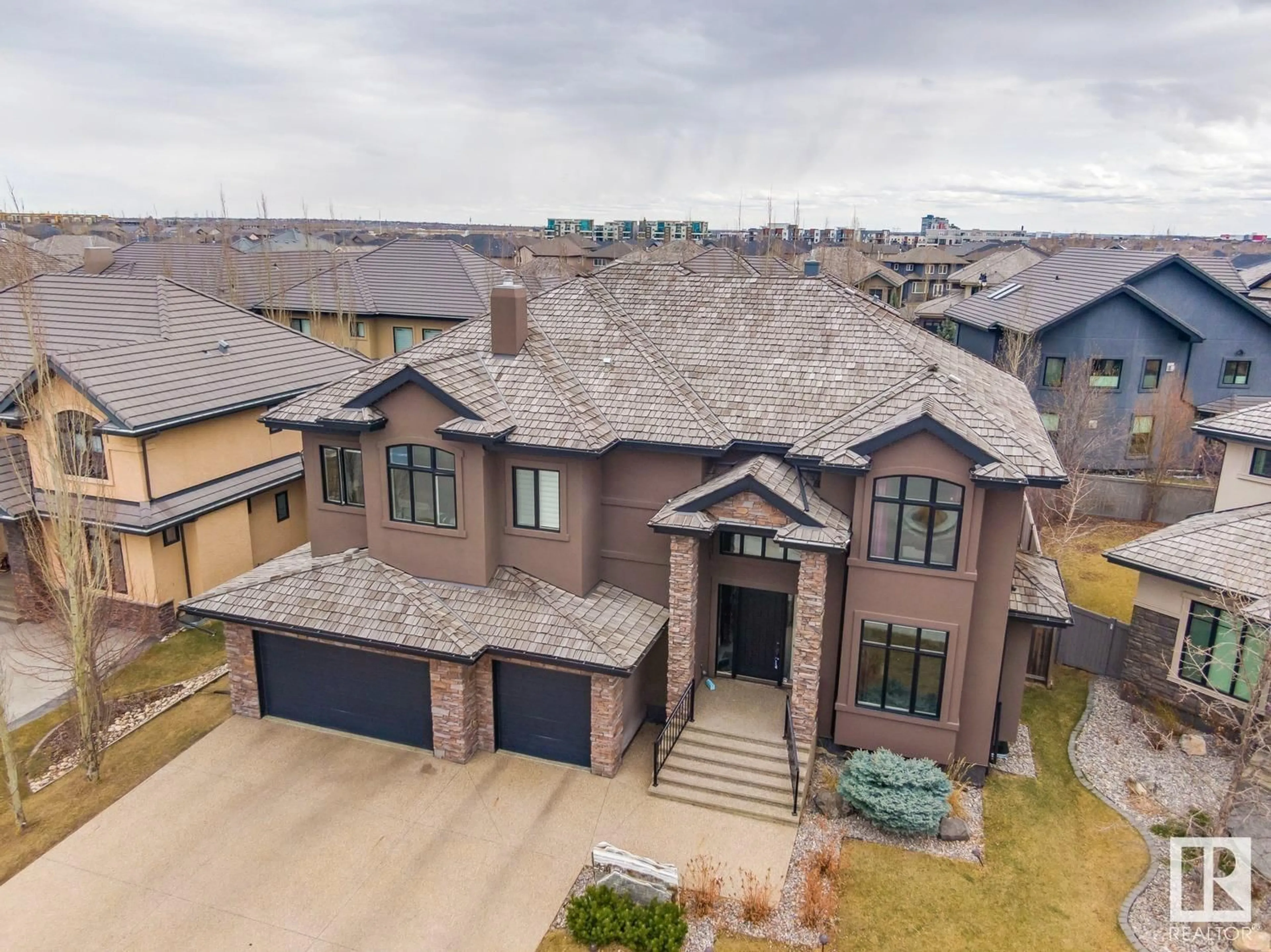 Frontside or backside of a home, the street view for 4311 WESTCLIFF LANDING LD SW, Edmonton Alberta T6W0Y1