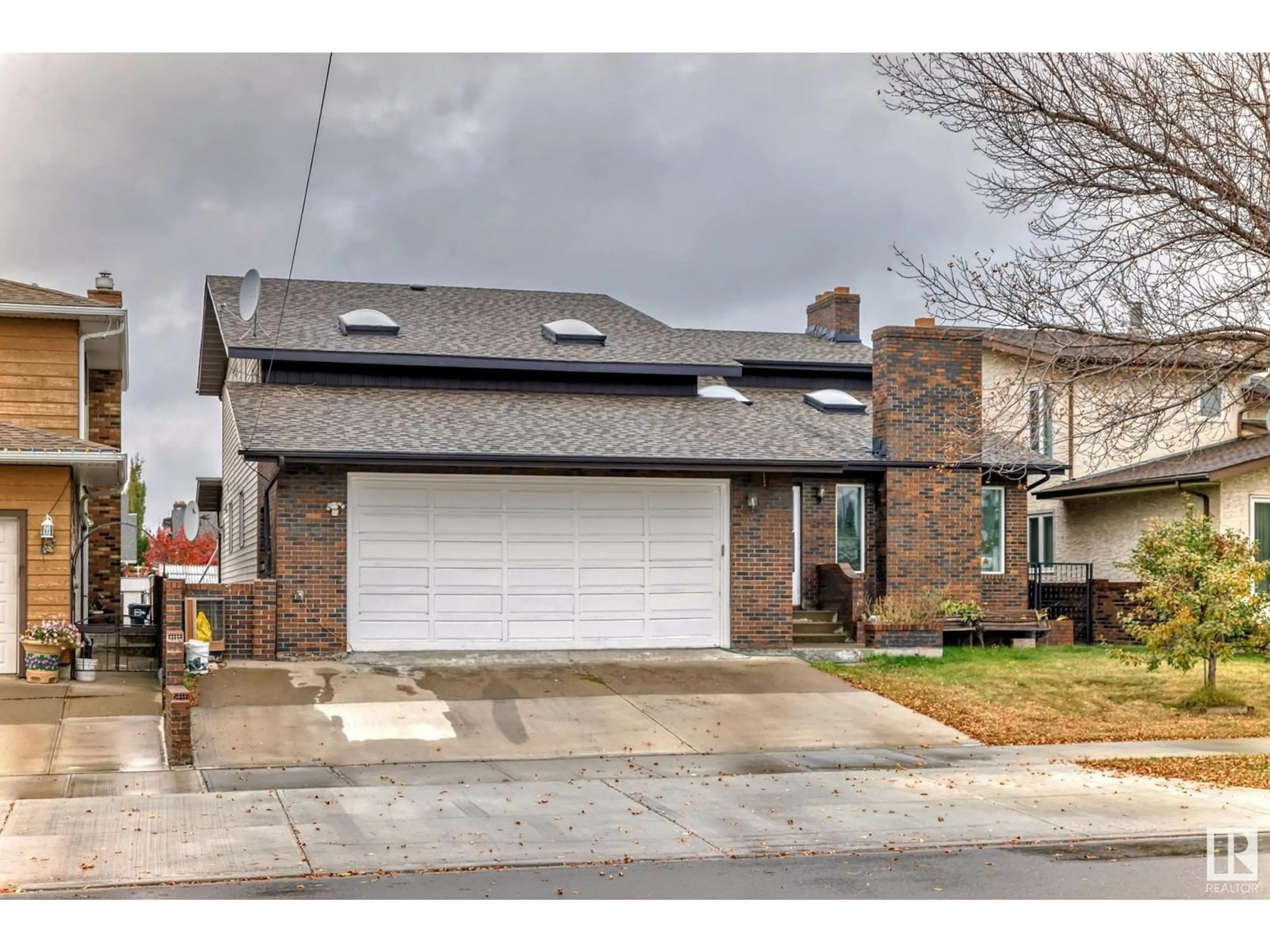 Frontside or backside of a home, the street view for 15808 100 ST NW, Edmonton Alberta T5X4E4