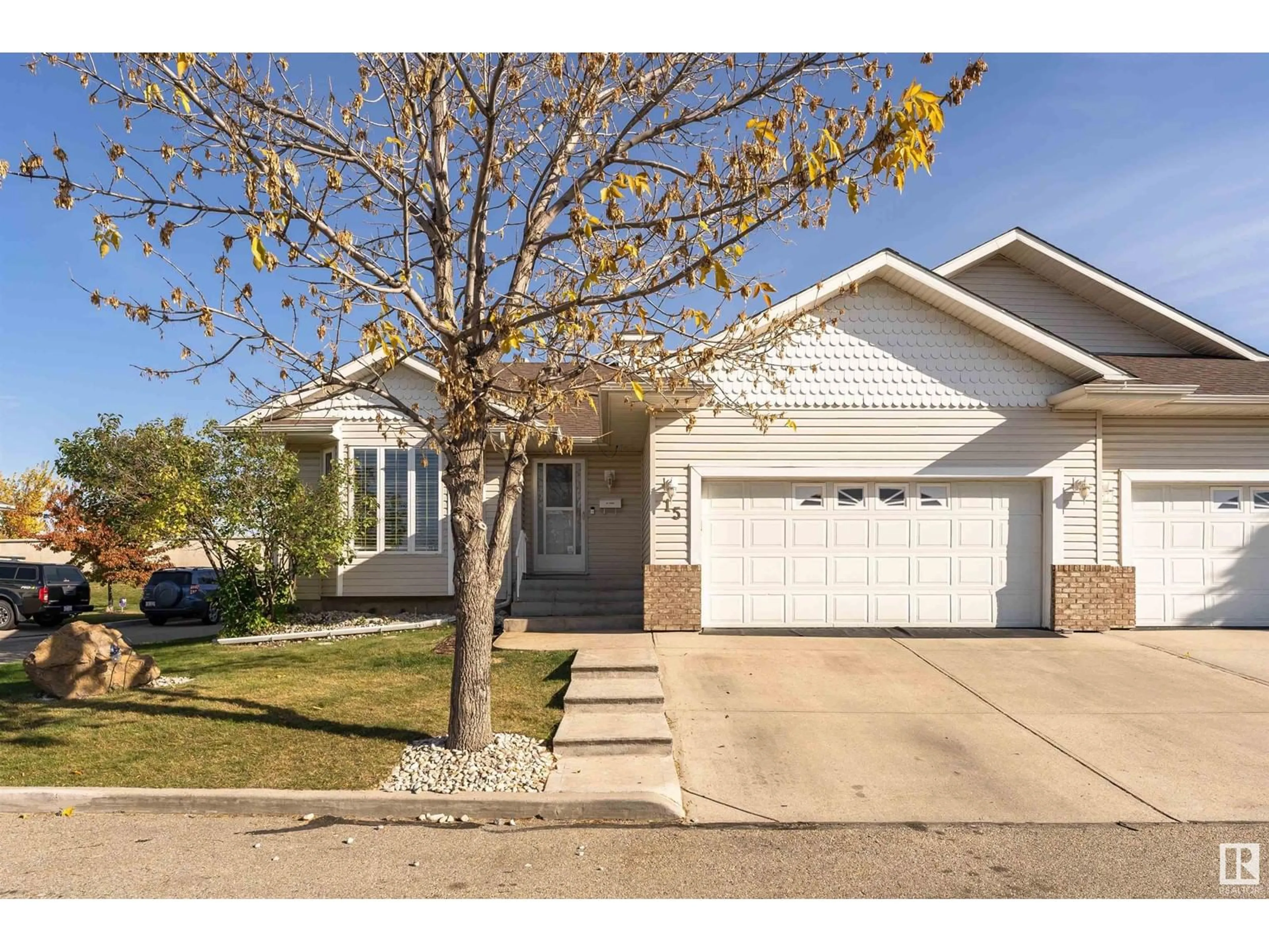 Frontside or backside of a home, the street view for #15 201 BOTHWELL DR, Sherwood Park Alberta T8H2C8