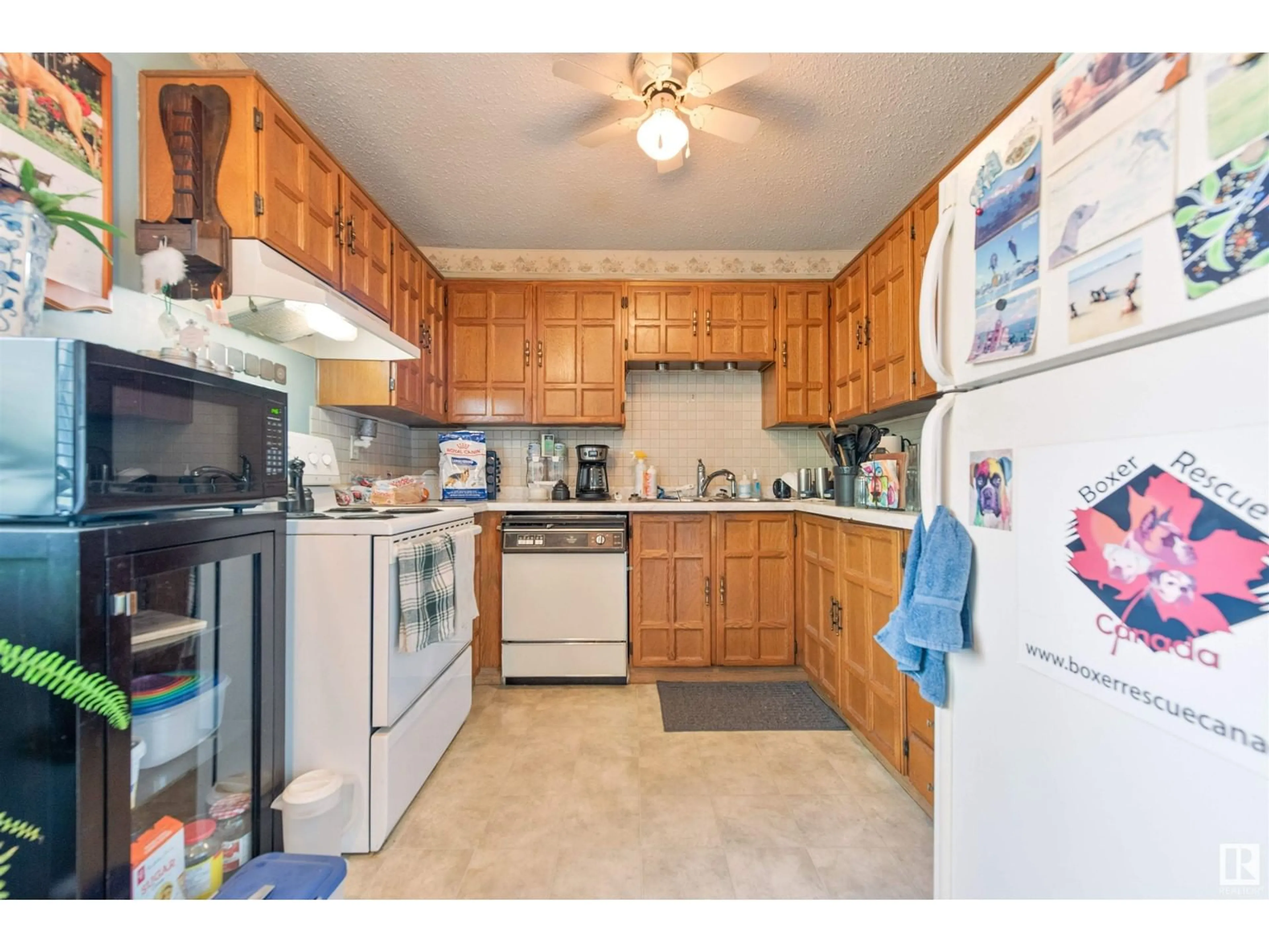 Kitchen, wood floors, cottage for 22 Homestead CR NW, Edmonton Alberta T5A2Y3