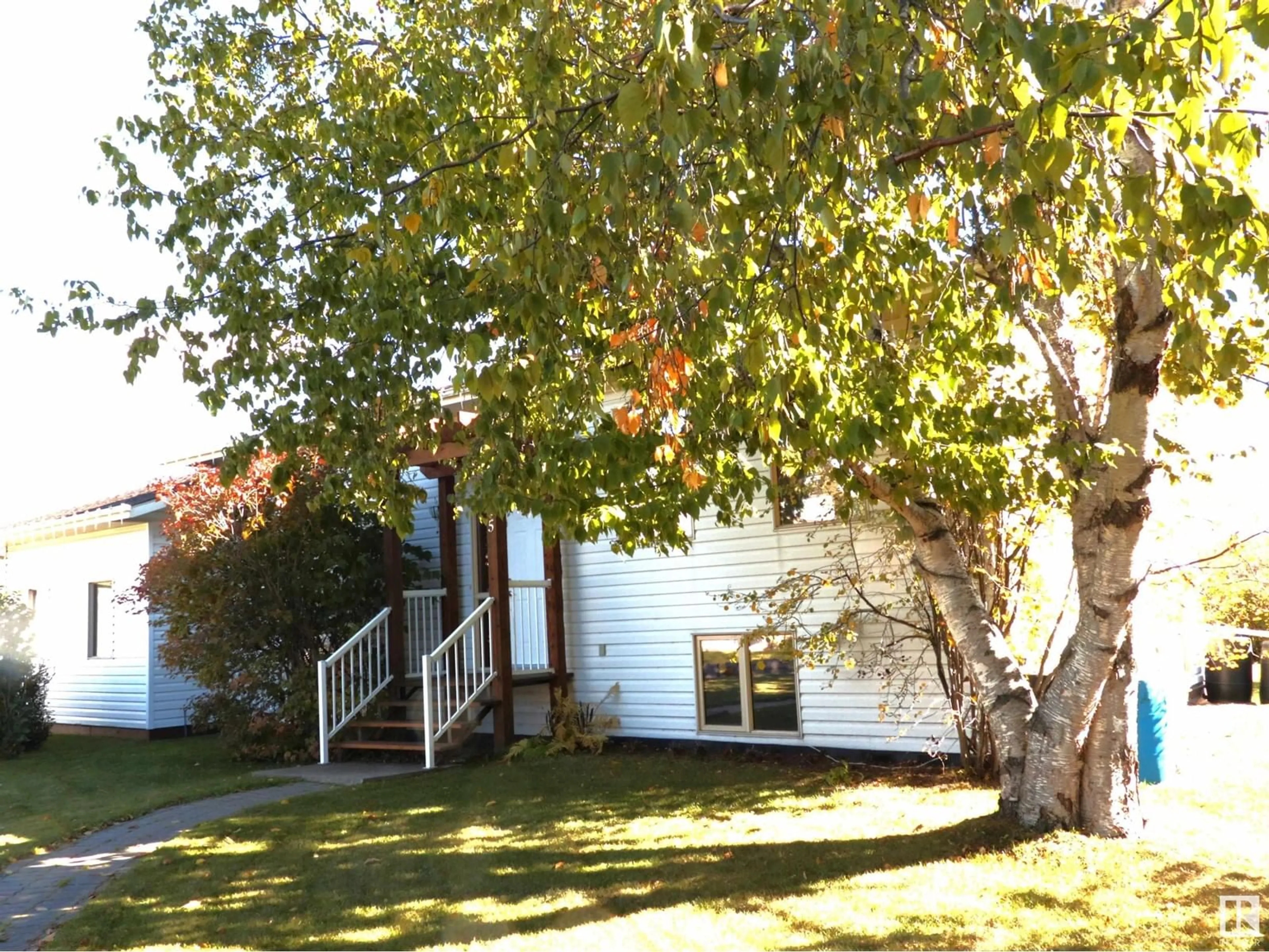 A pic from exterior of the house or condo, cottage for 5215 49 AV, Onoway Alberta T0E1V0