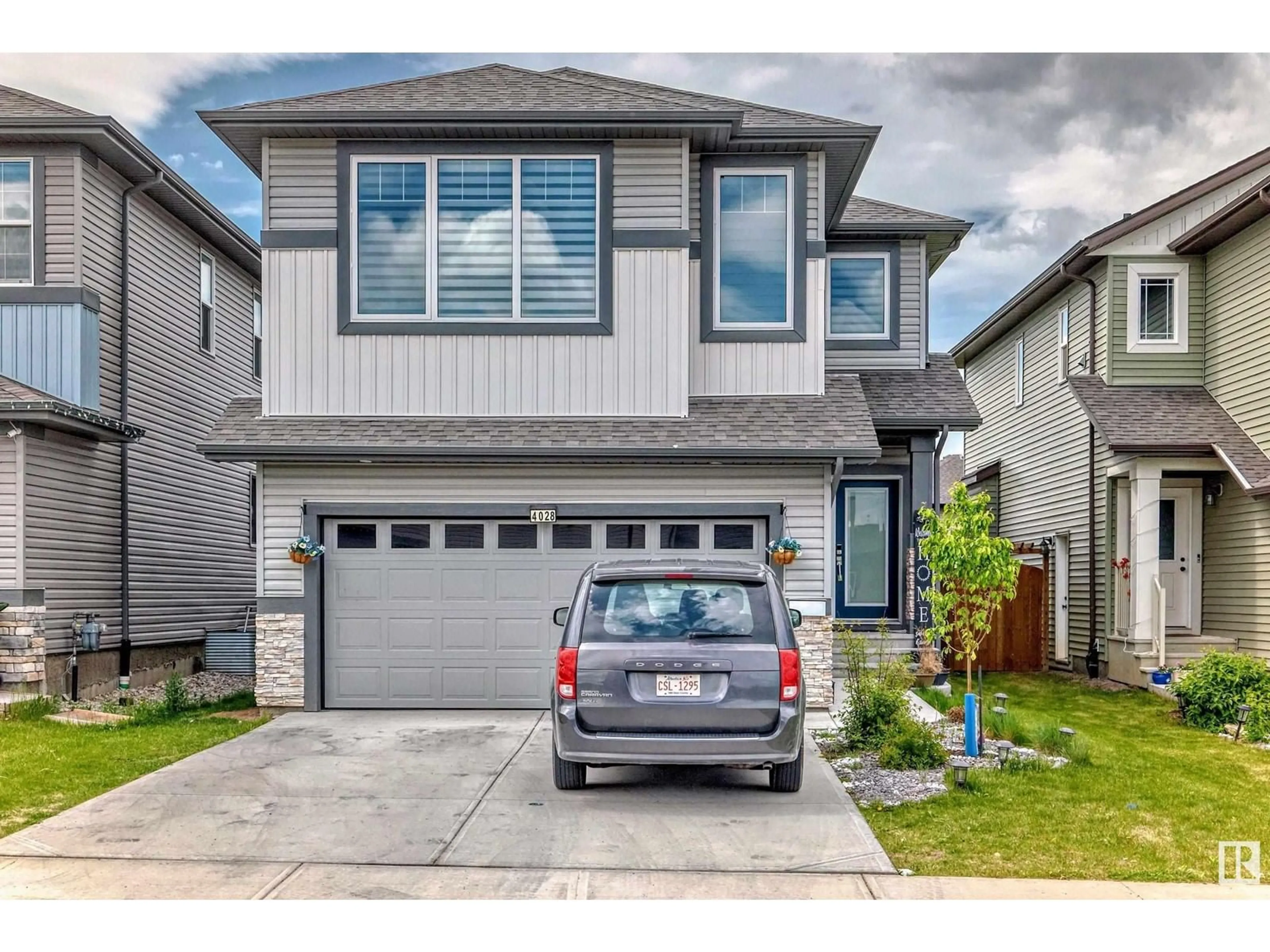 Frontside or backside of a home, the street view for 4028 5 ST NW, Edmonton Alberta T6T2G2