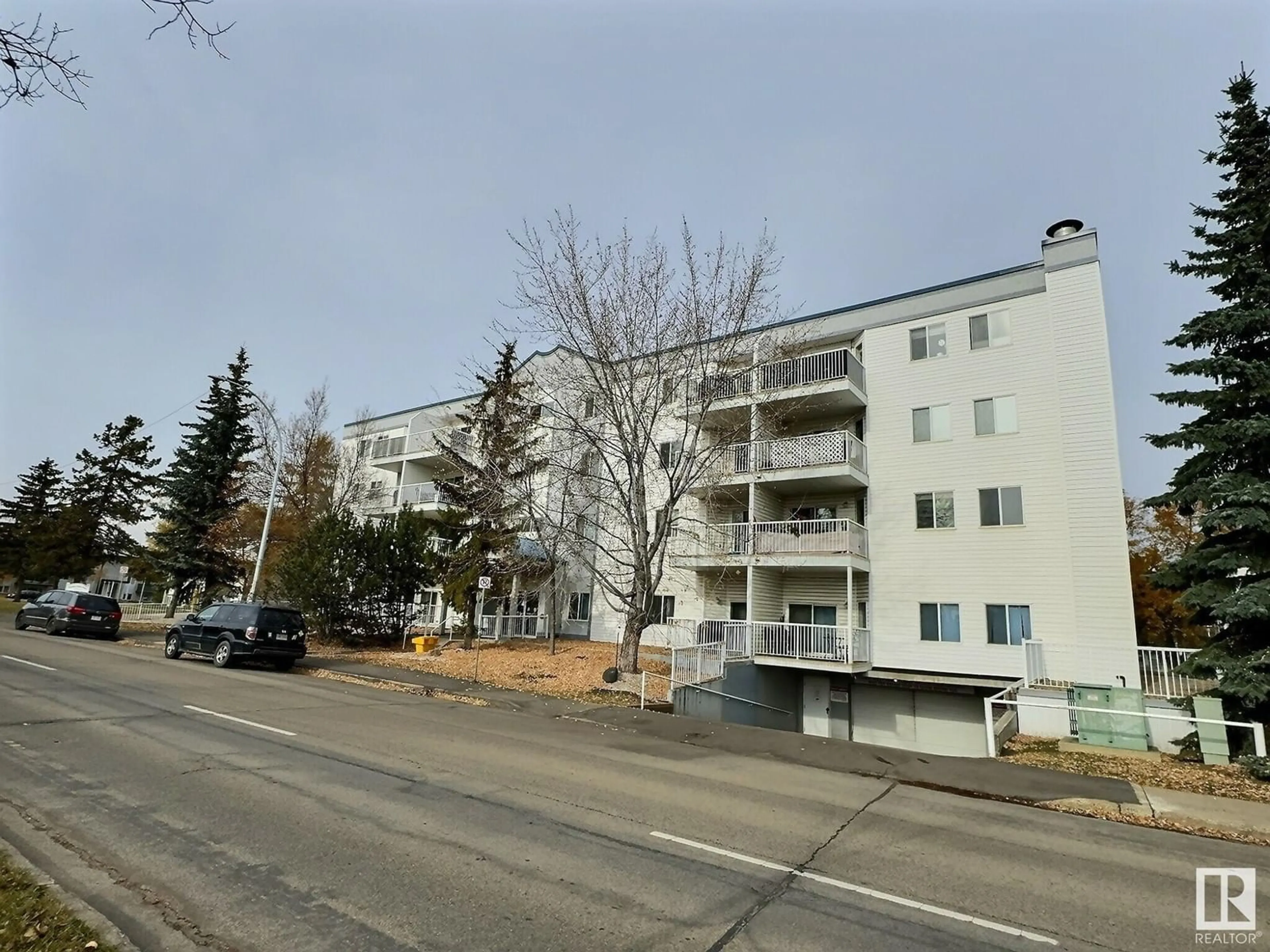 A pic from exterior of the house or condo, the front or back of building for #205 11446 40 AV NW, Edmonton Alberta T6J0R5