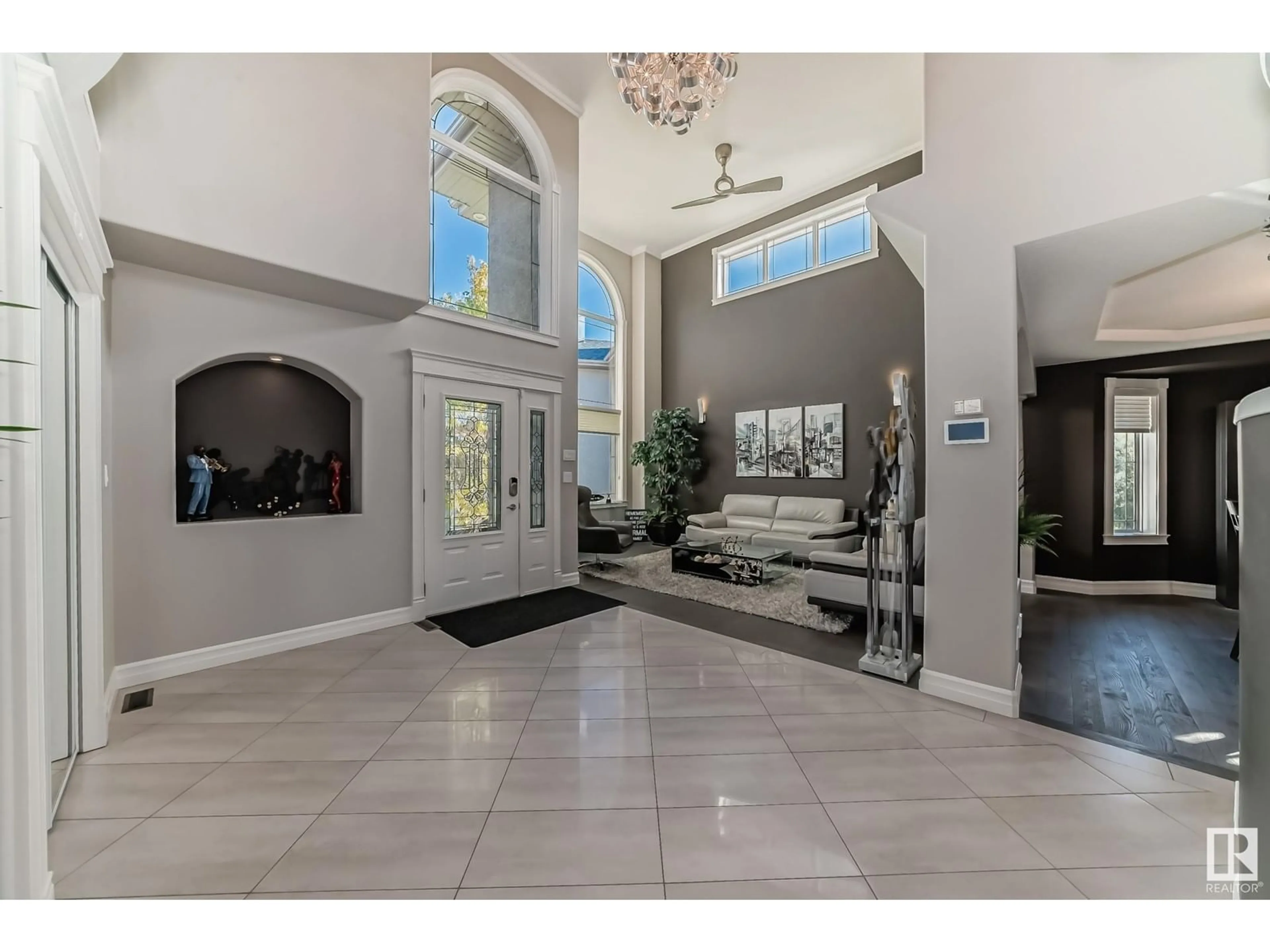 Indoor foyer, wood floors for 1527 HASWELL CL NW, Edmonton Alberta T6R3J4