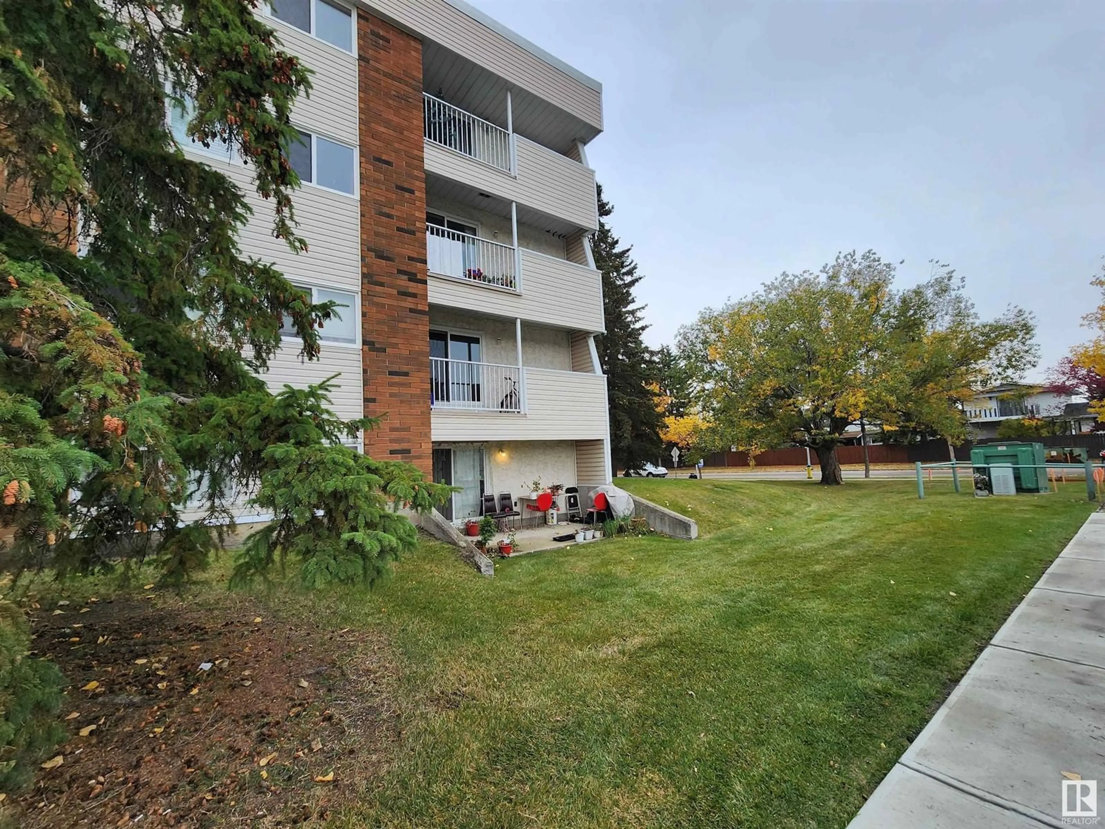 A pic from exterior of the house or condo, the front or back of building for #13 11255 31 AV NW, Edmonton Alberta T6J3V6