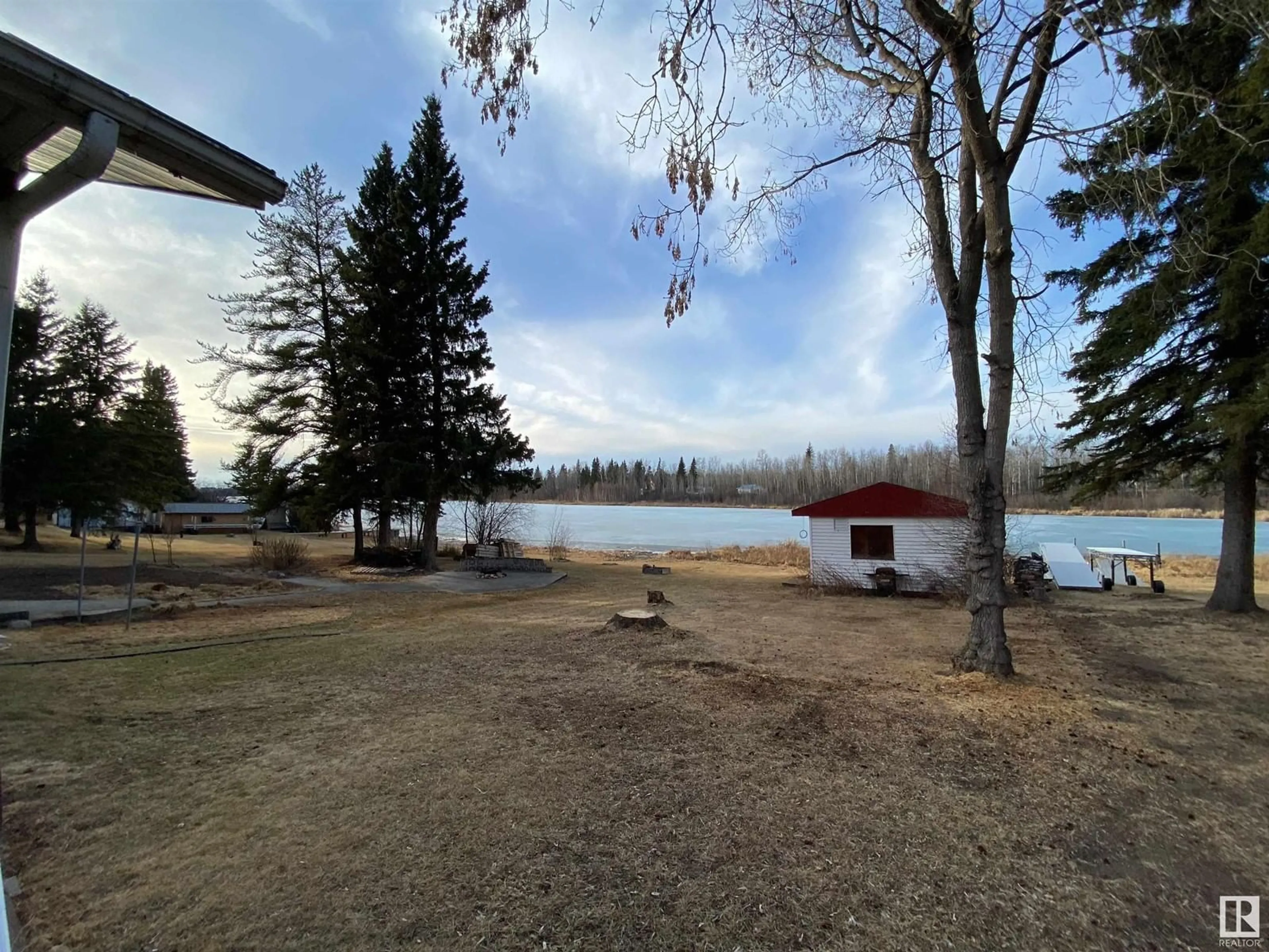 Patio, lake for 410 Spruce AV, Rural Athabasca County Alberta T0A0M0