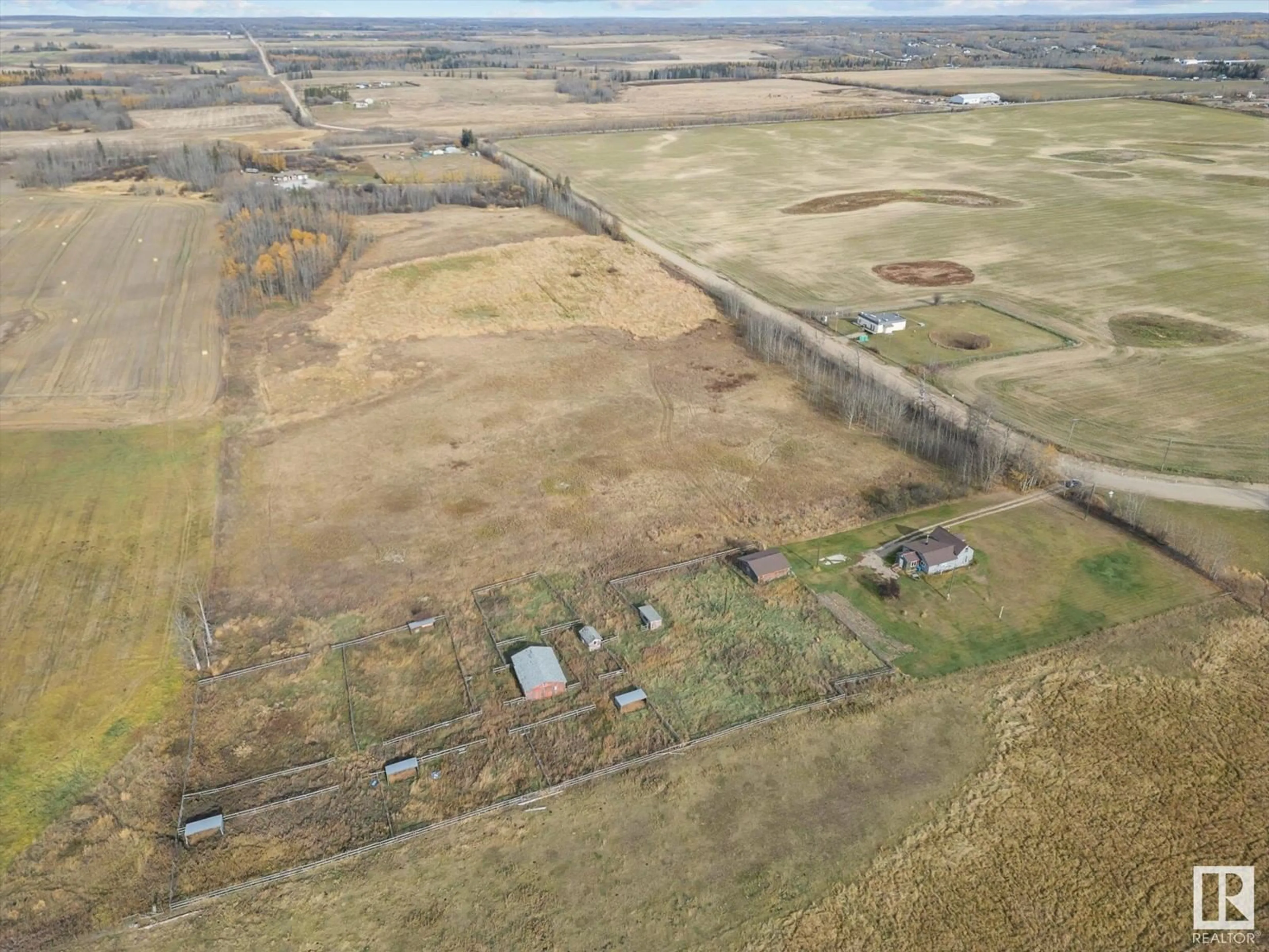 Shed for 54518 RGE ROAD 22, Rural Lac Ste. Anne County Alberta T0E1V0