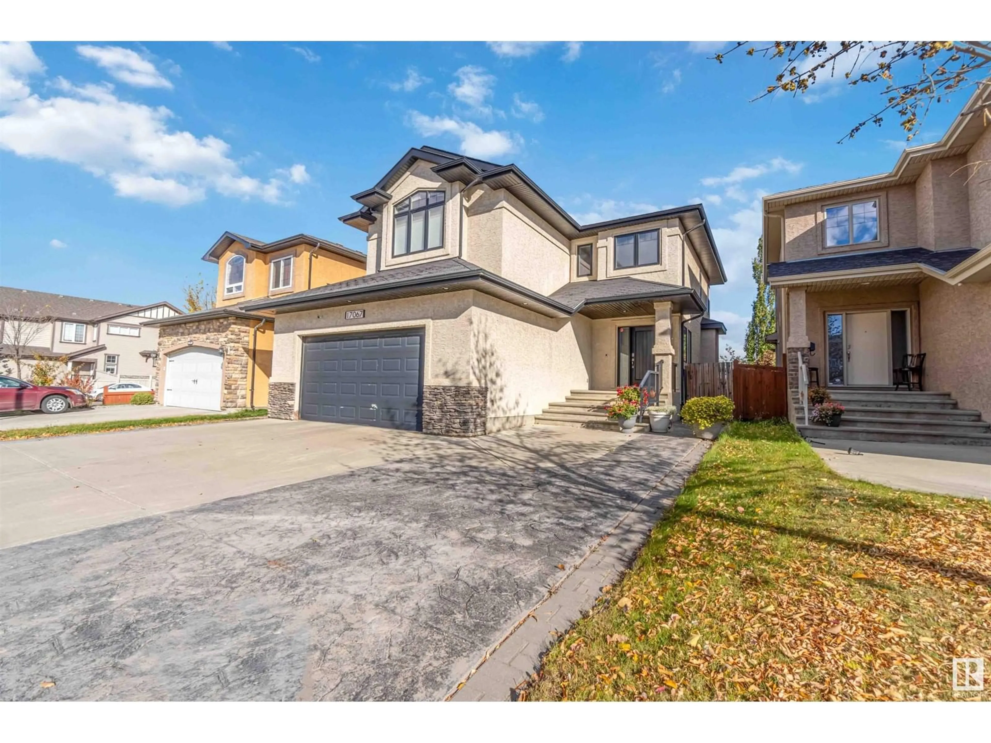 Frontside or backside of a home, the street view for 17067 71 ST NW, Edmonton Alberta T5Z0H1