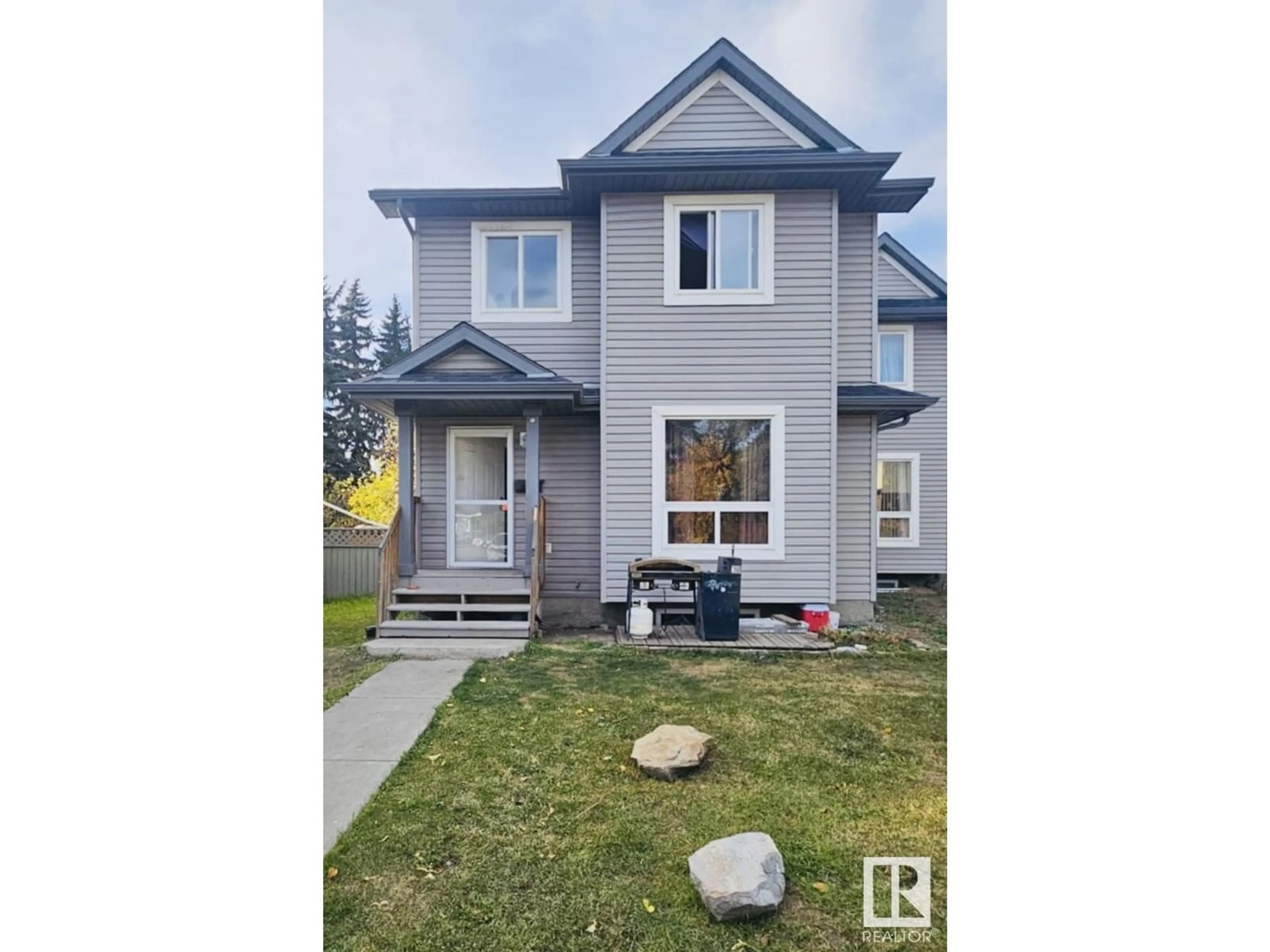 Frontside or backside of a home, the street view for 12428 94 ST NW, Edmonton Alberta T5G1K6