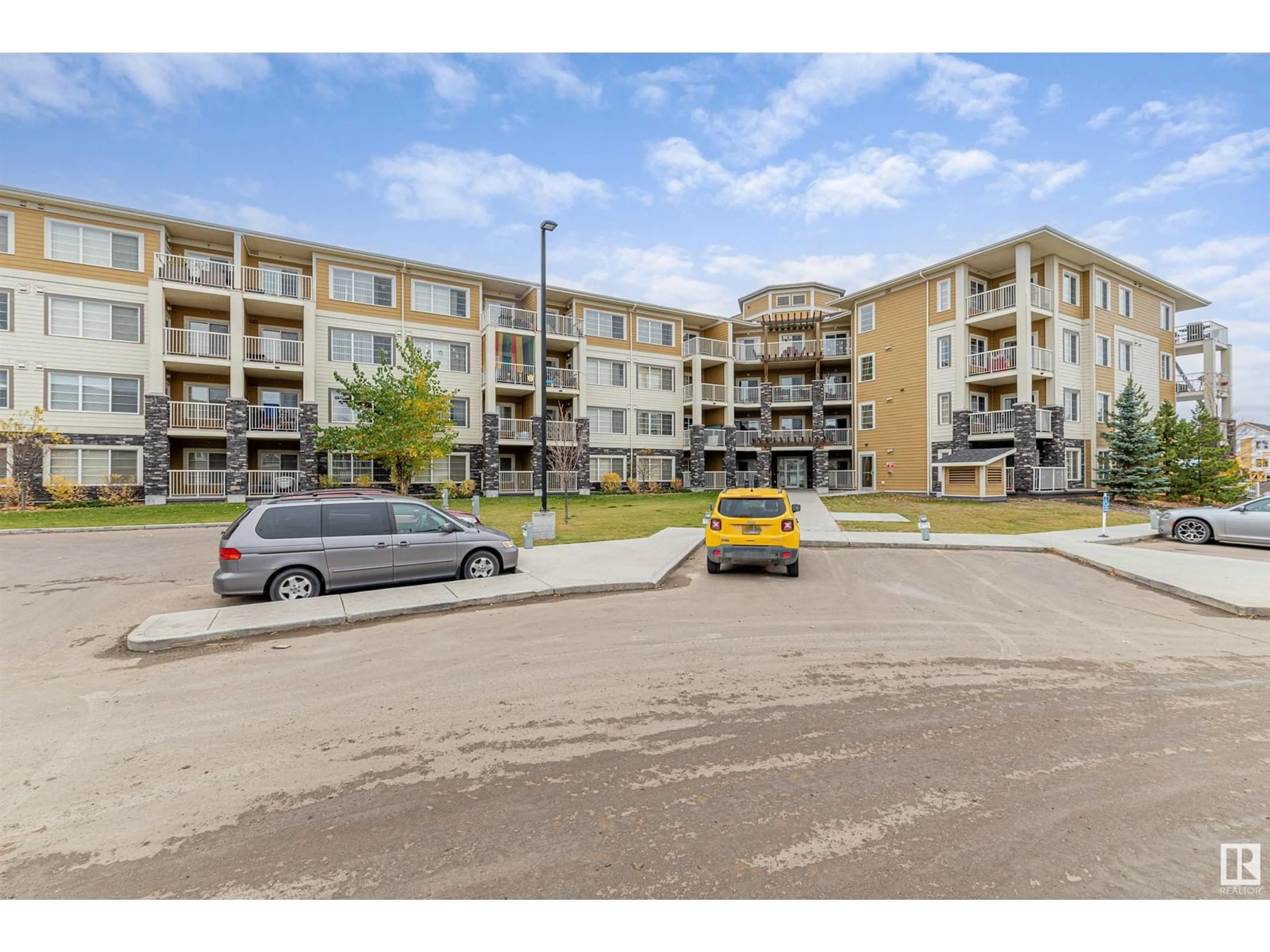 A pic from exterior of the house or condo, the street view for #114 3670 139 AV NW, Edmonton Alberta T5Y3N5