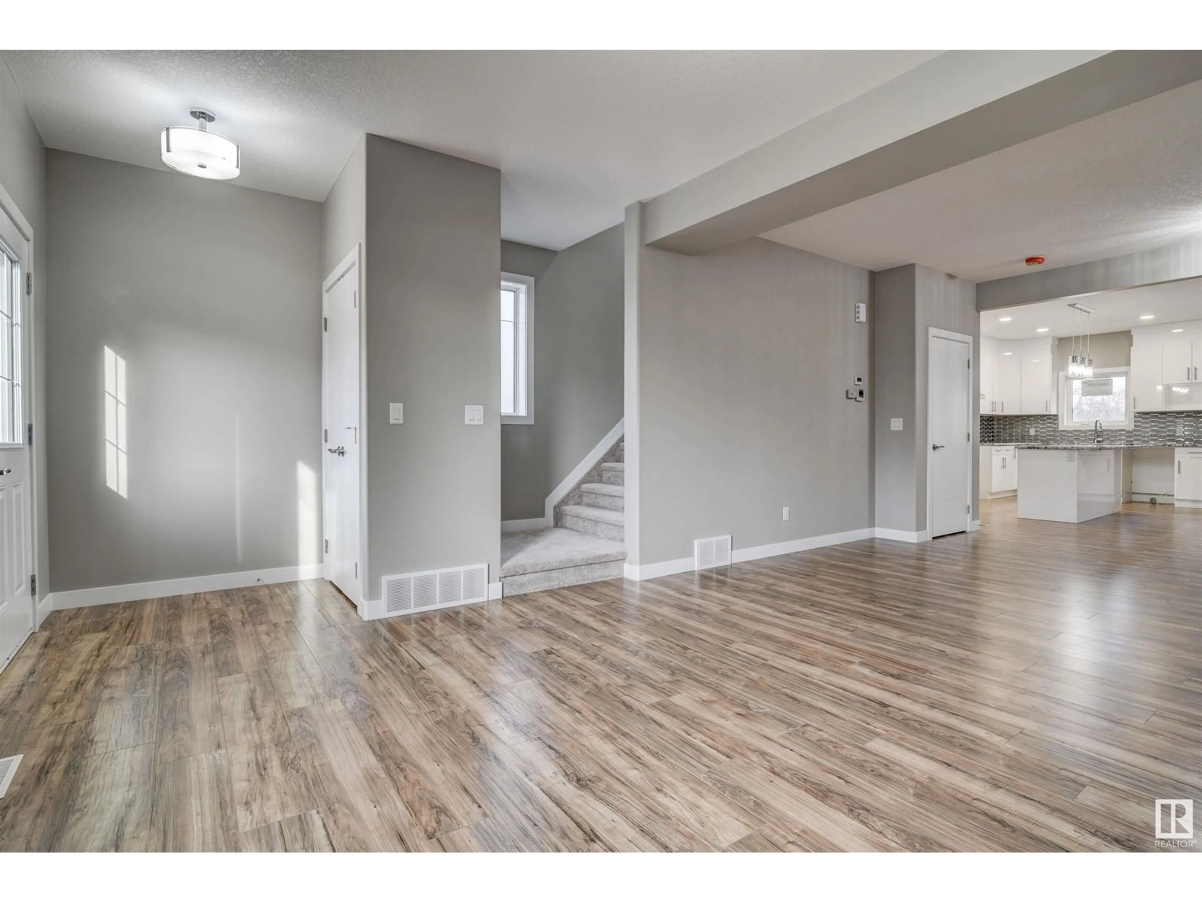 Indoor entryway, wood floors for 10359 149 ST NW, Edmonton Alberta T5P1L4