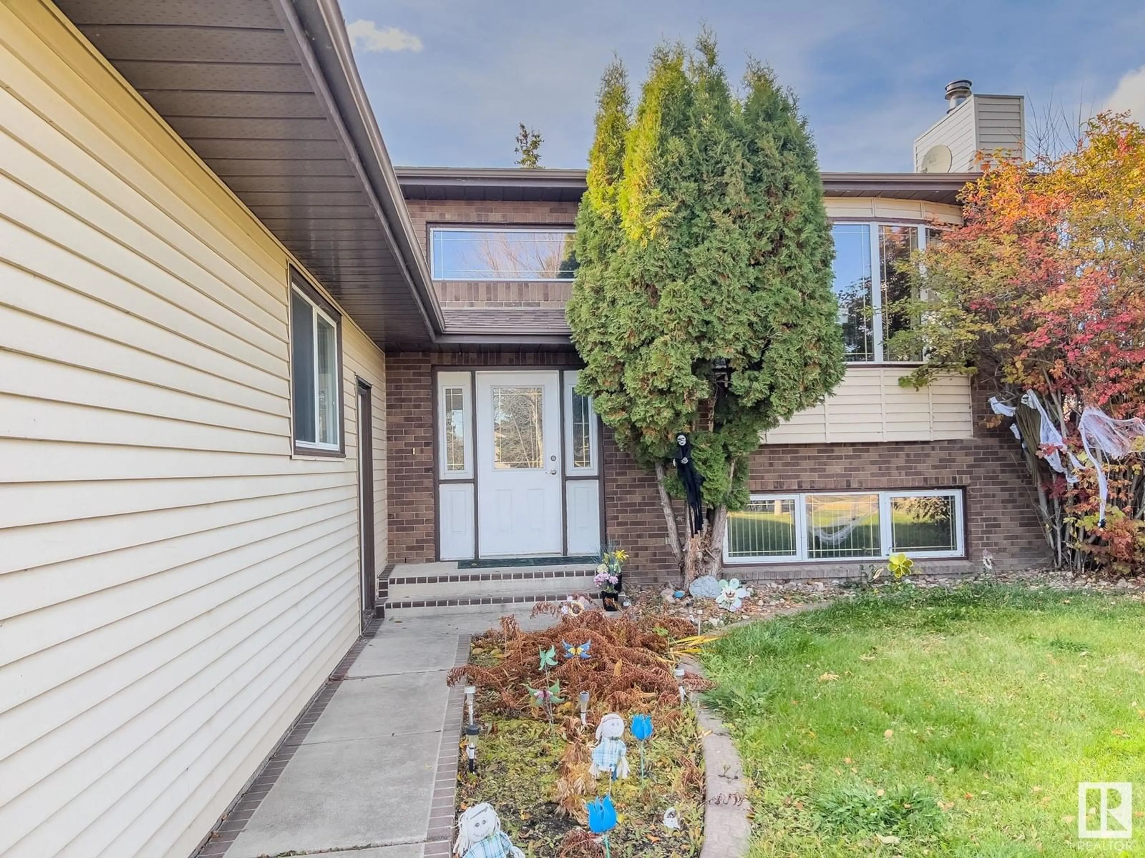 Frontside or backside of a home, the street view for 4302 41 ST, Bonnyville Town Alberta T9N1V9