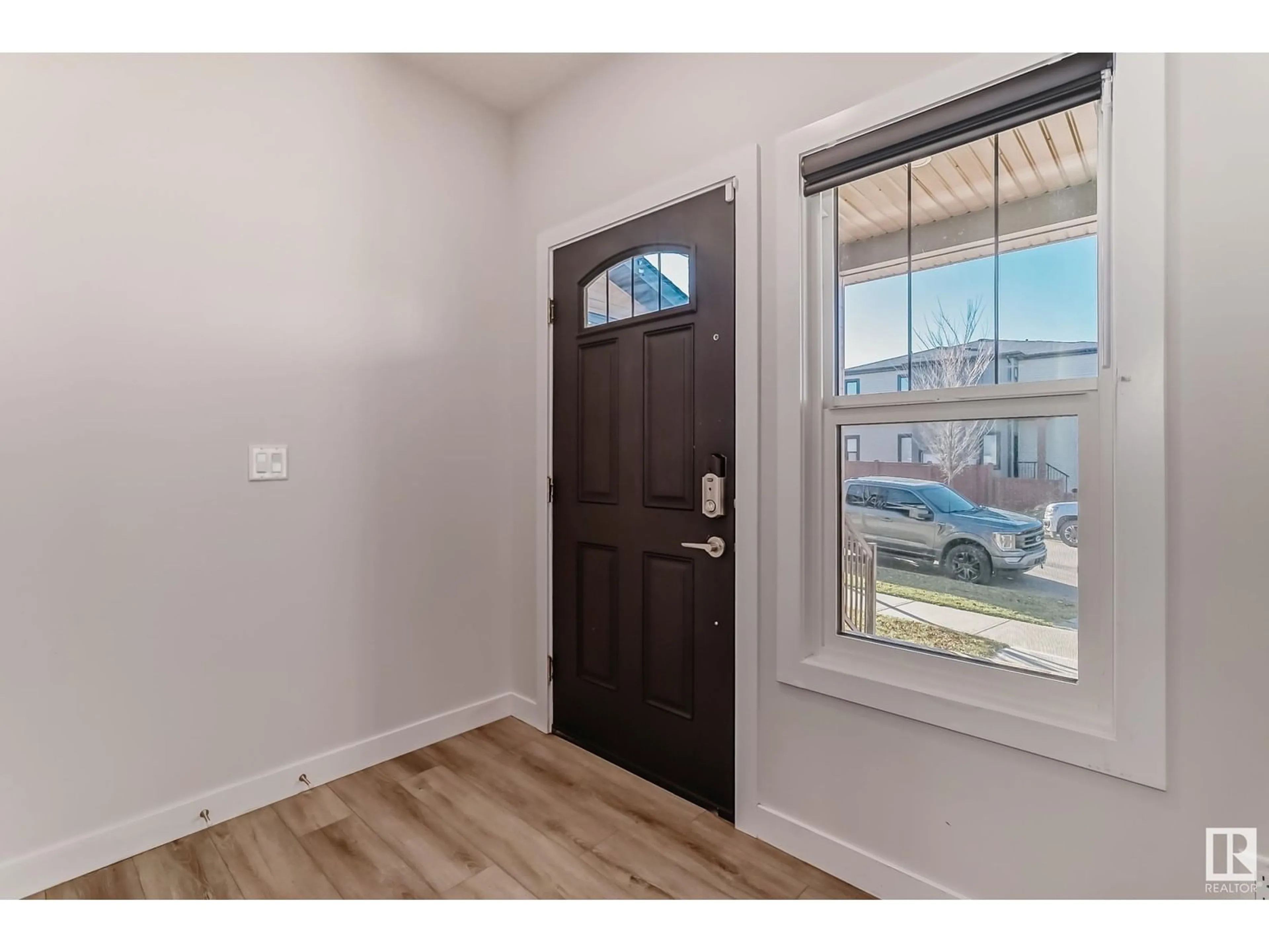 Indoor entryway, wood floors for 36 TENOR LI, Spruce Grove Alberta T7X0X7