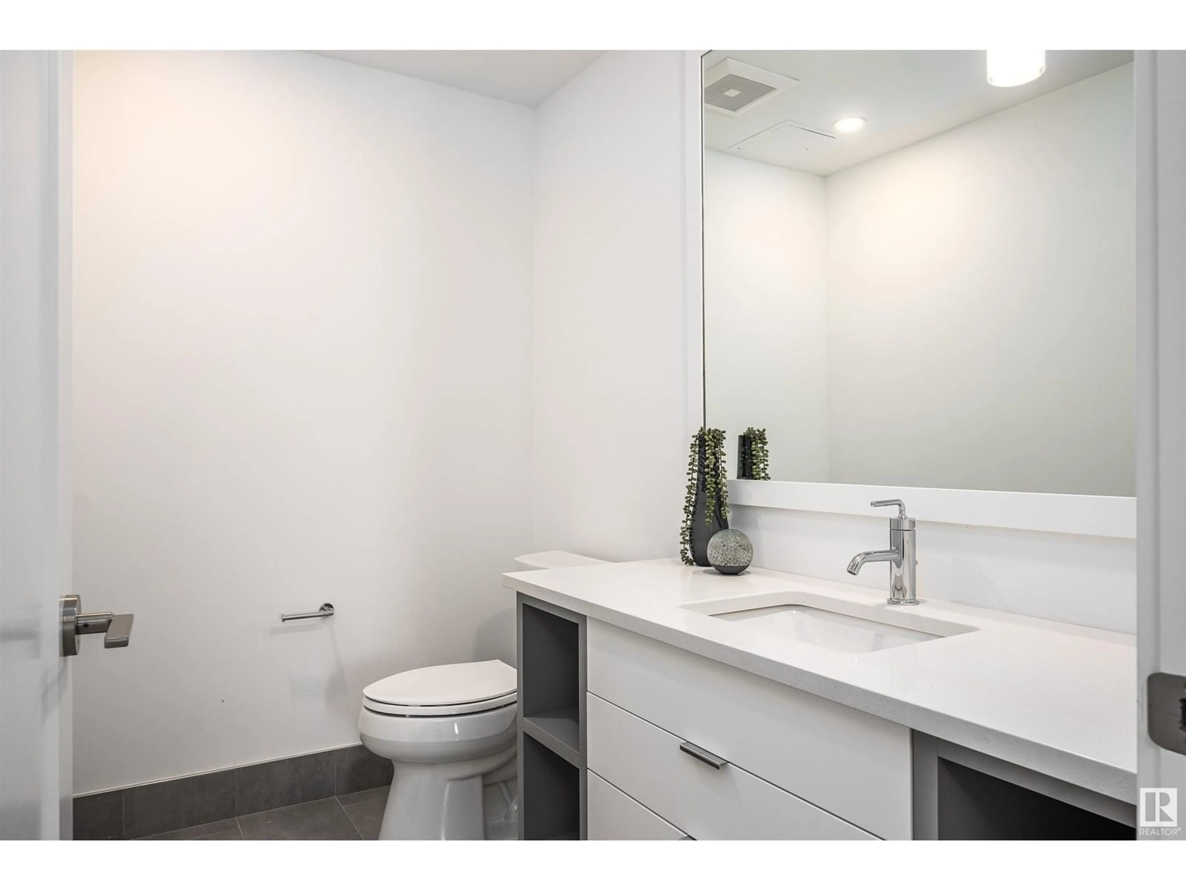 Standard bathroom for #601 14105 WEST BLOCK DR NW, Edmonton Alberta T5N1L5