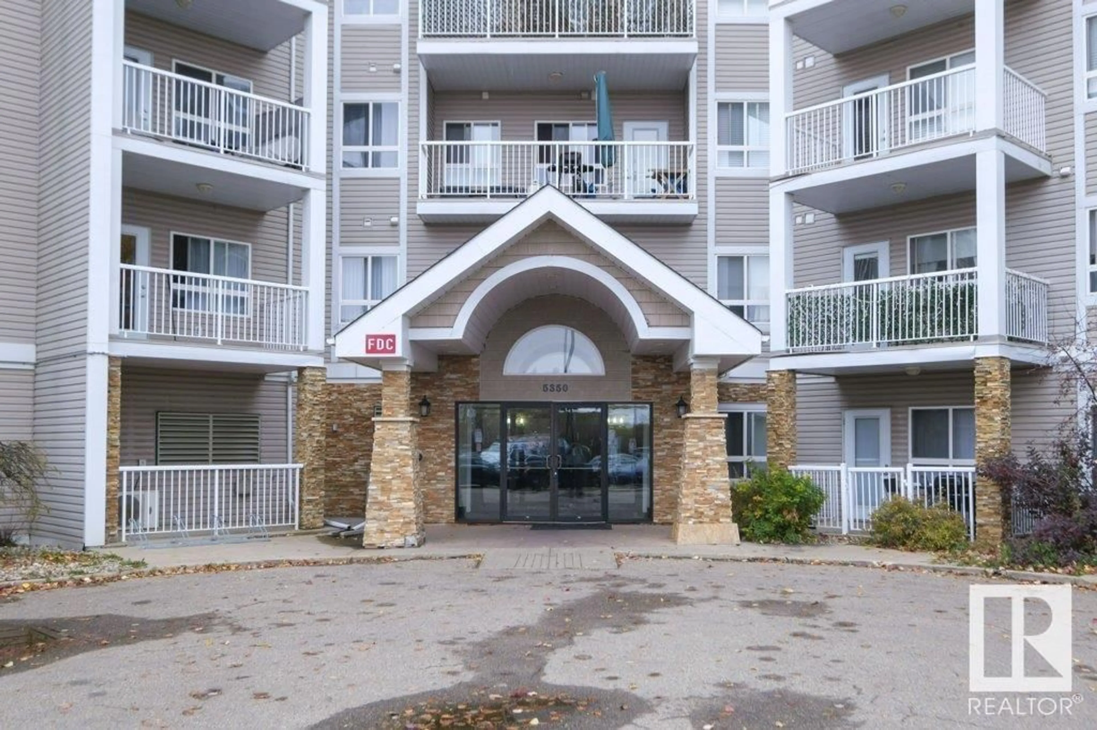 A pic from exterior of the house or condo, the front or back of building for #127 5350 199 ST NW, Edmonton Alberta T6M0A4