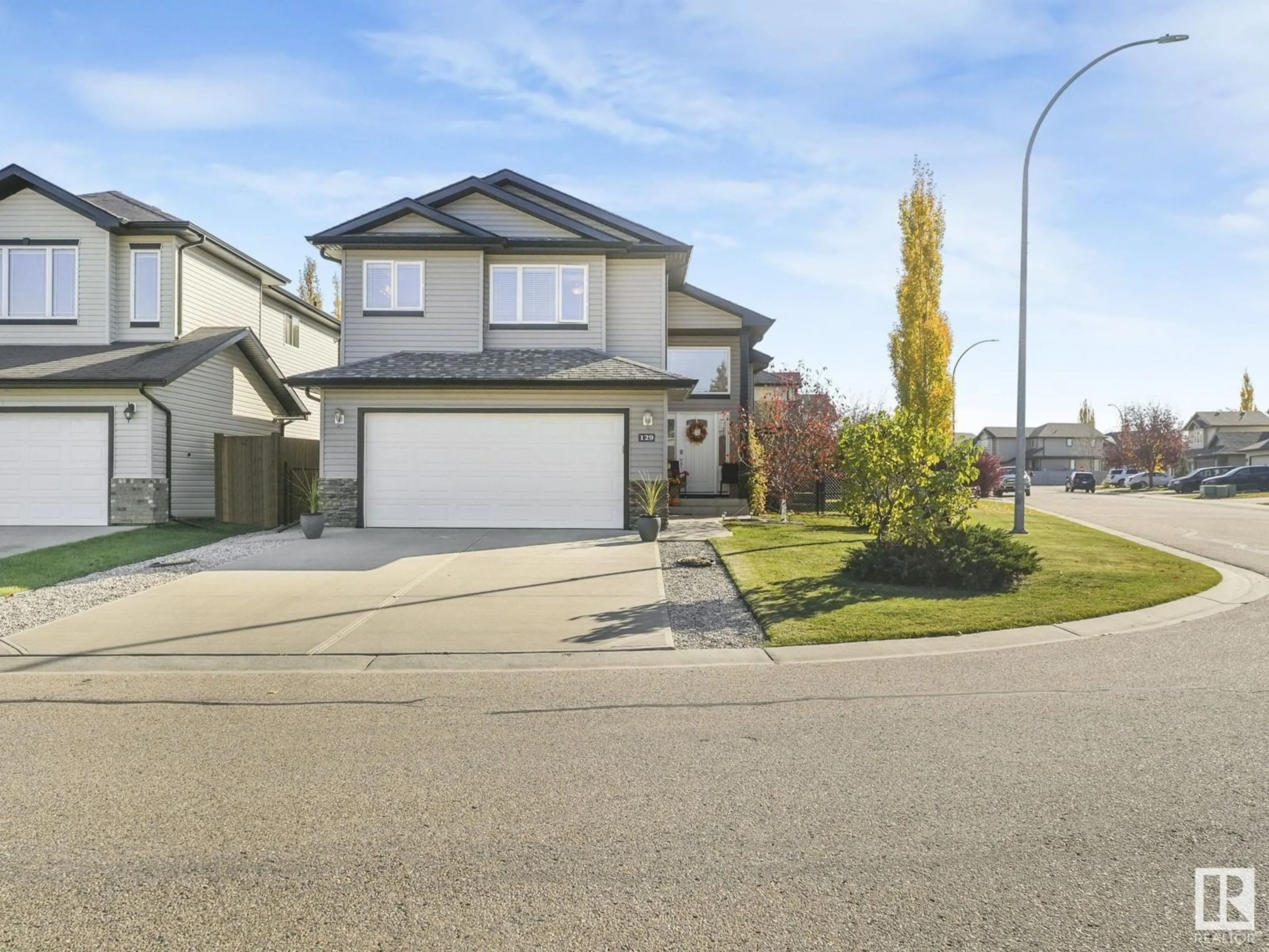 Frontside or backside of a home, the street view for 129 EAGLE RIDGE, Stony Plain Alberta T7Z0A7