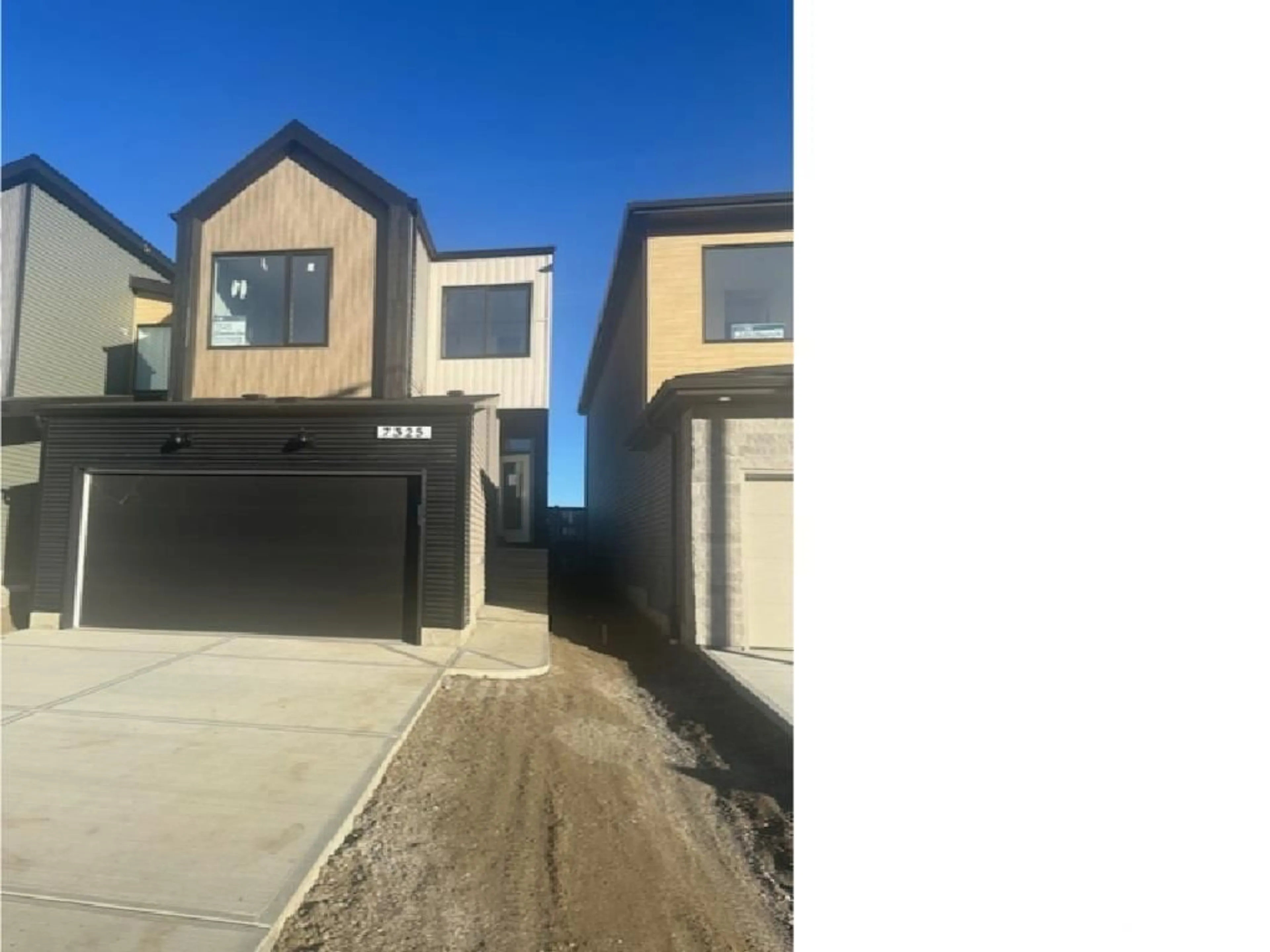 Frontside or backside of a home, the street view for 7325 KLAPSTEIN CR SW, Edmonton Alberta T6W5N5