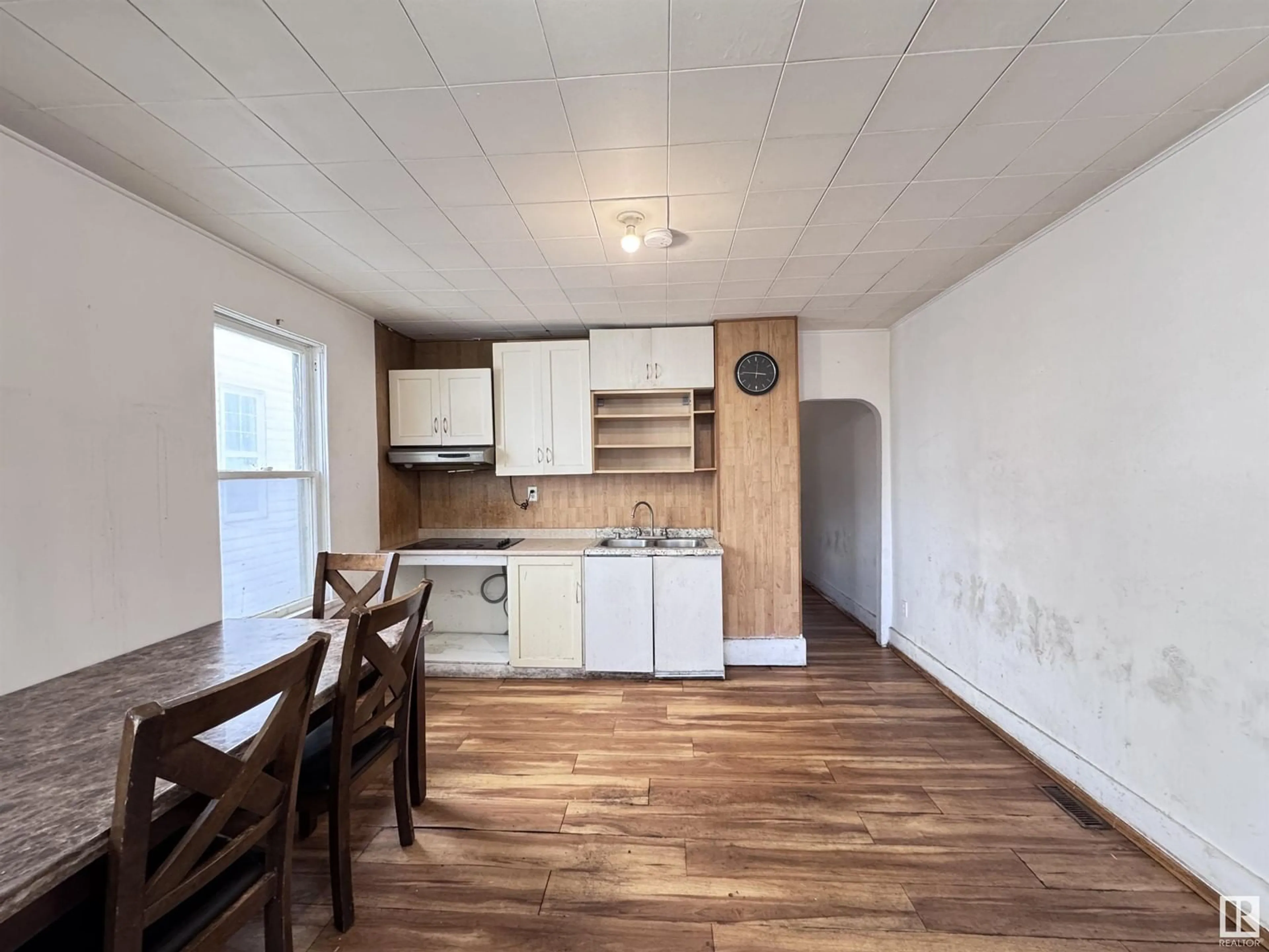 A pic of a room, wood floors for 11823 79 ST NW, Edmonton Alberta T5B2K9